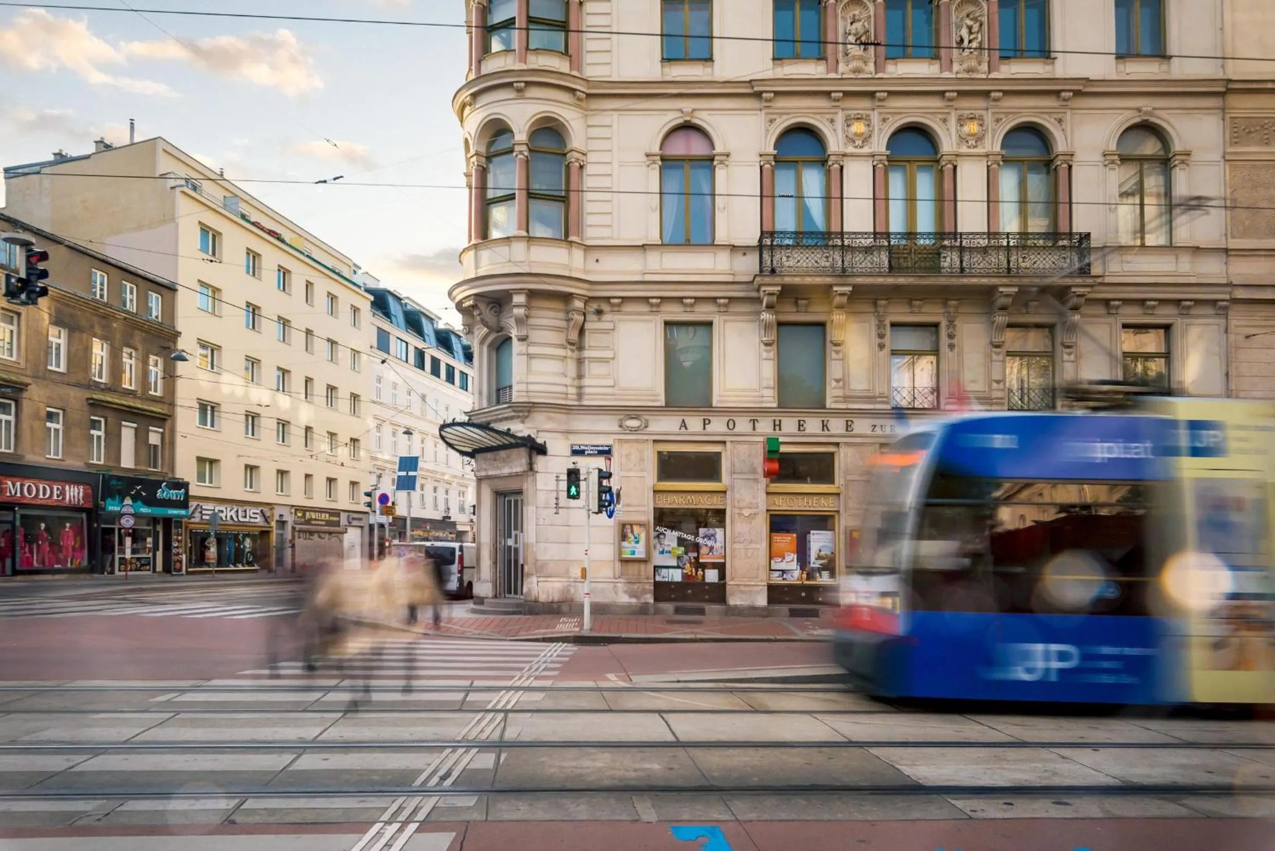 Neighbourhood in Limehome Vienna Karajangasse