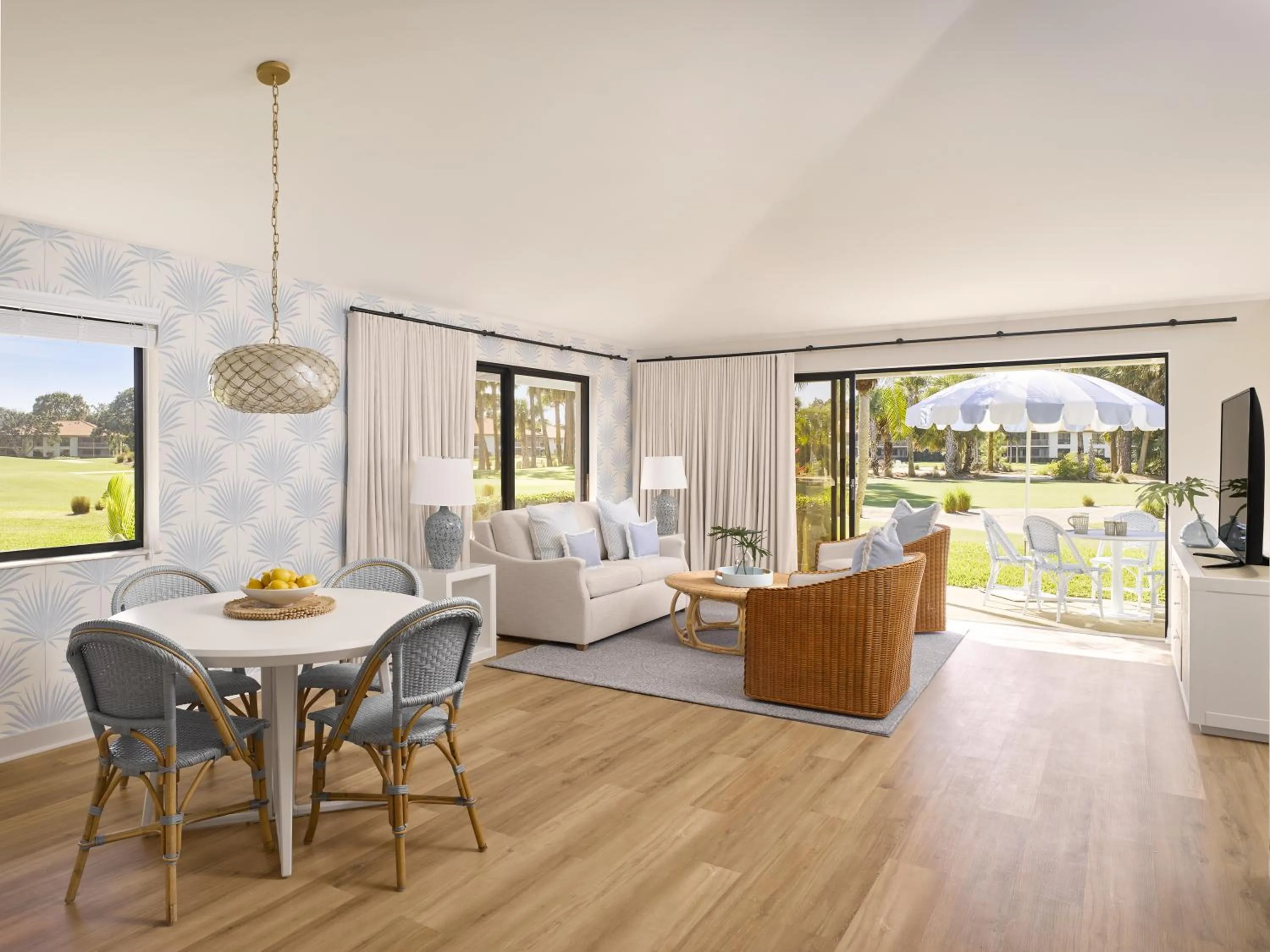 Living room in The Cottages at PGA National Resort