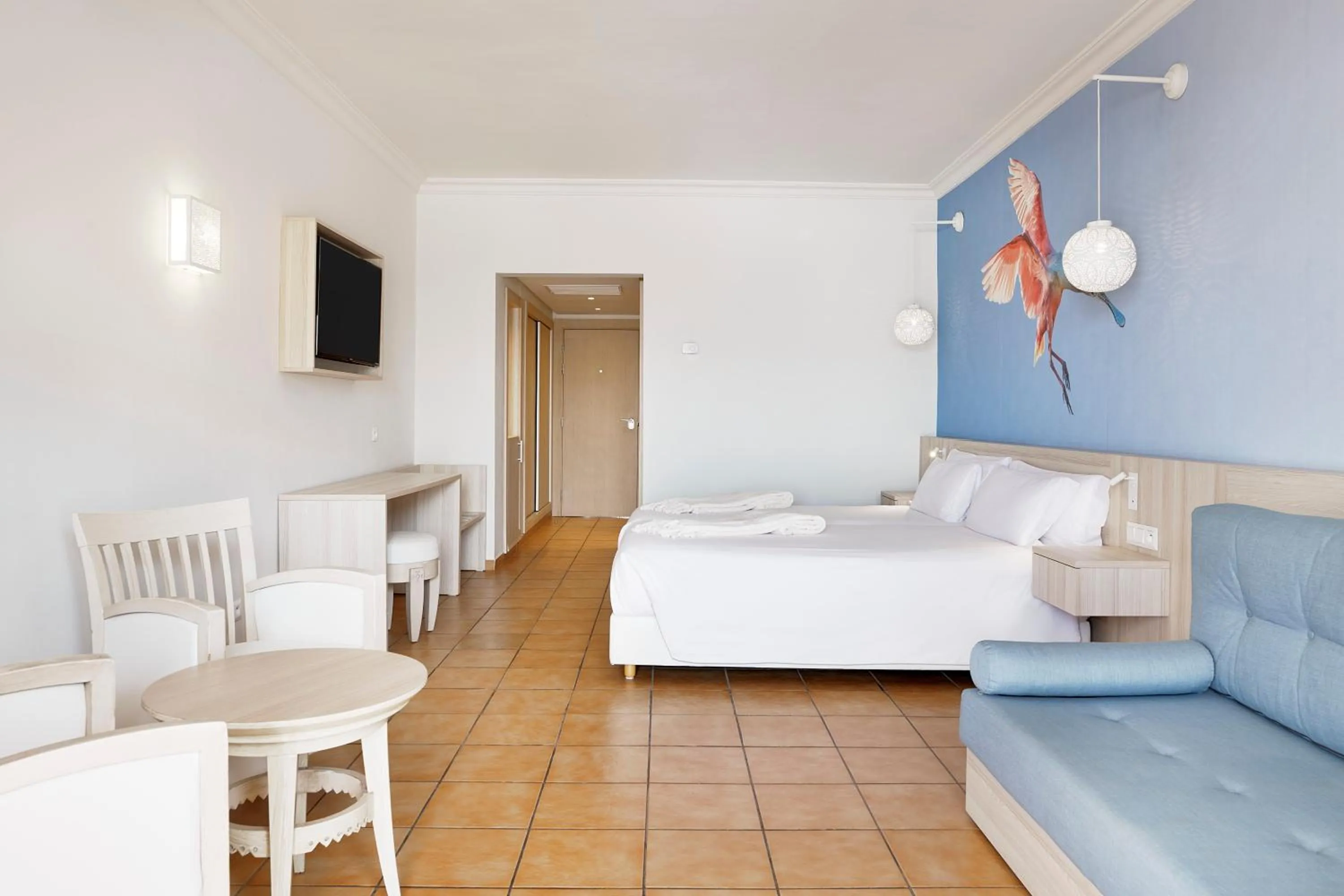 Bed in Iberostar Waves Founty Beach All Inclusive