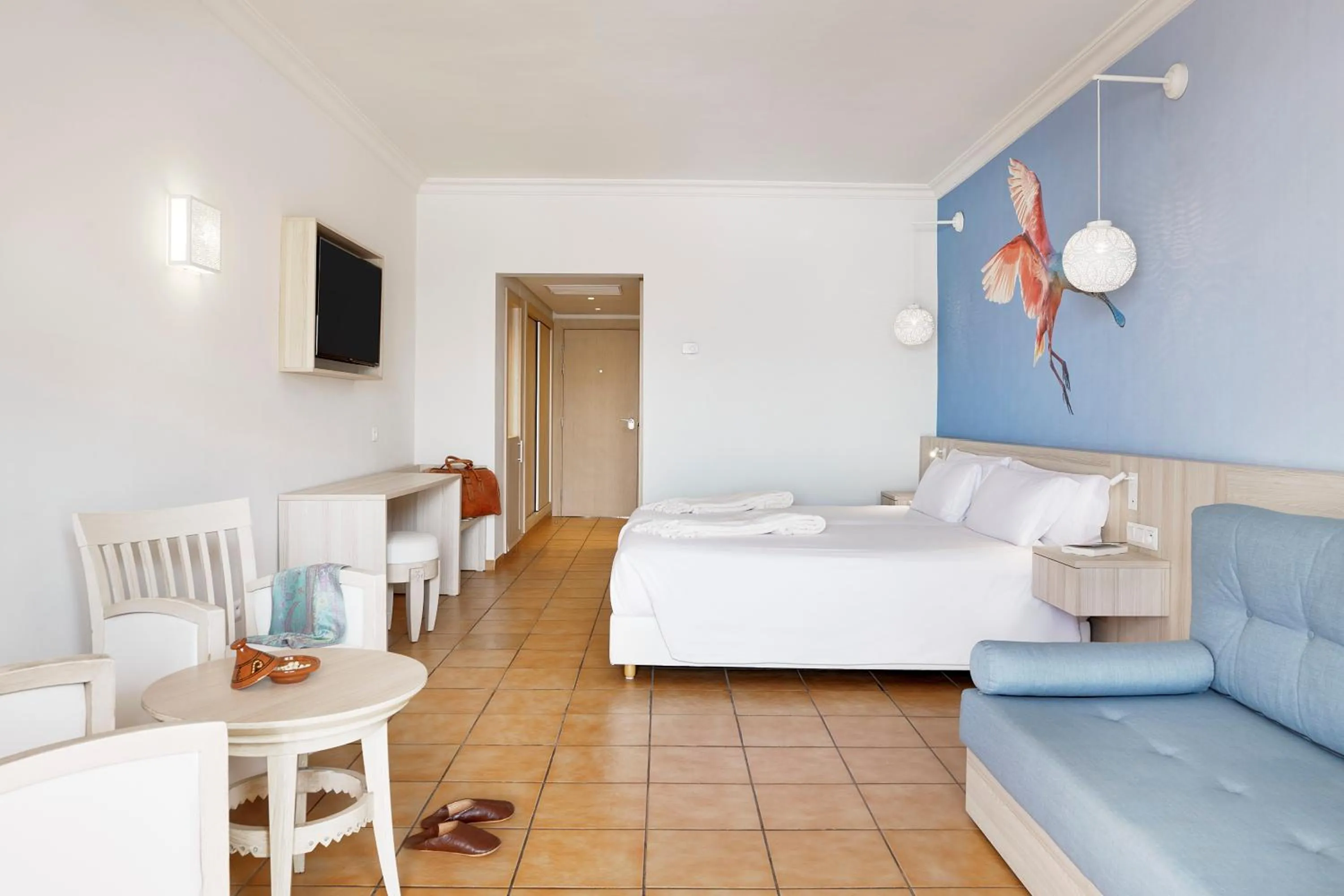 Bedroom, Bed in Iberostar Waves Founty Beach All Inclusive