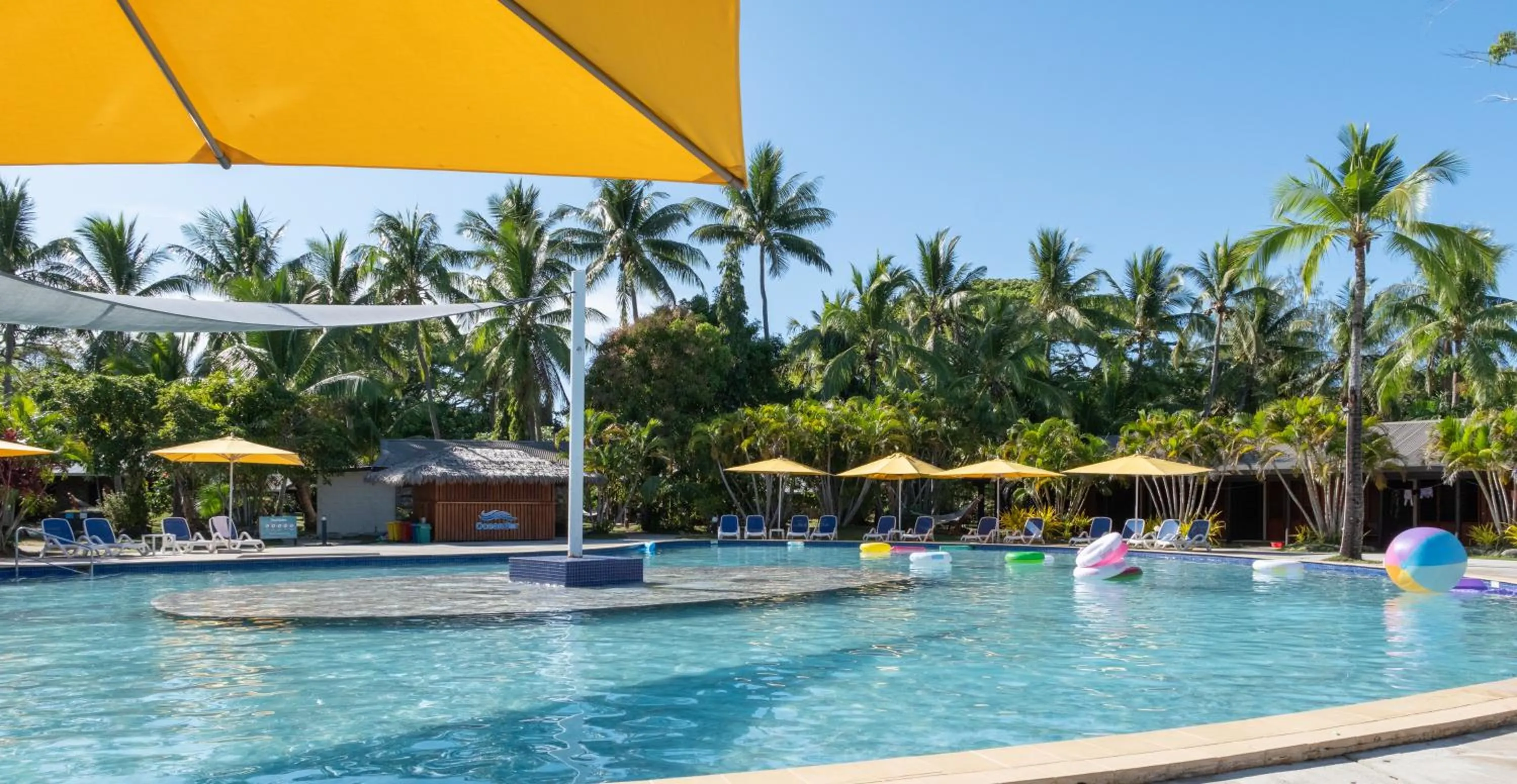 Pool view in Plantation Island Resort
