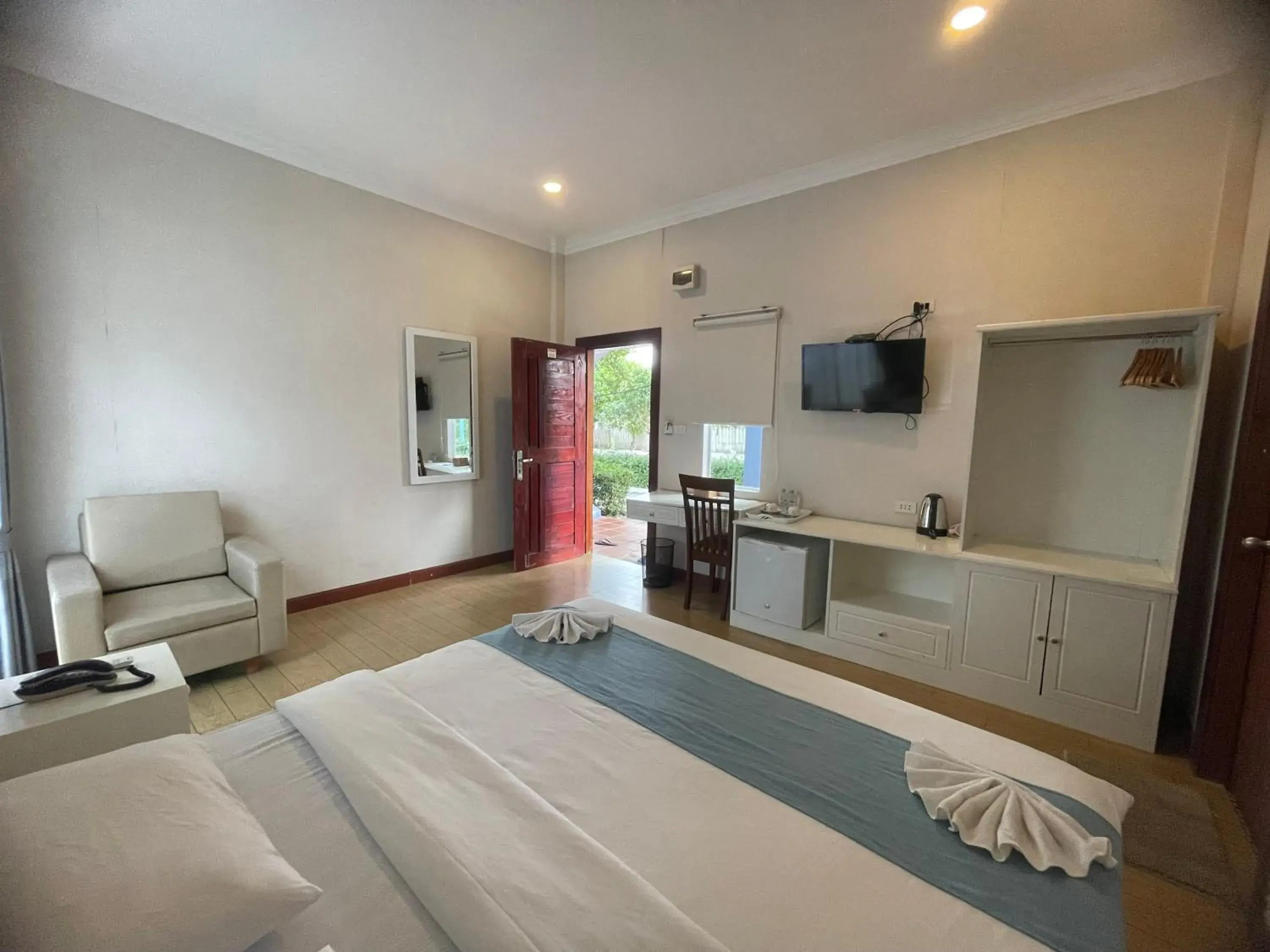 Deluxe Double Room in SCARLET SAILS VILLA Deluxe Double Room in SCARLET SAILS VILLA