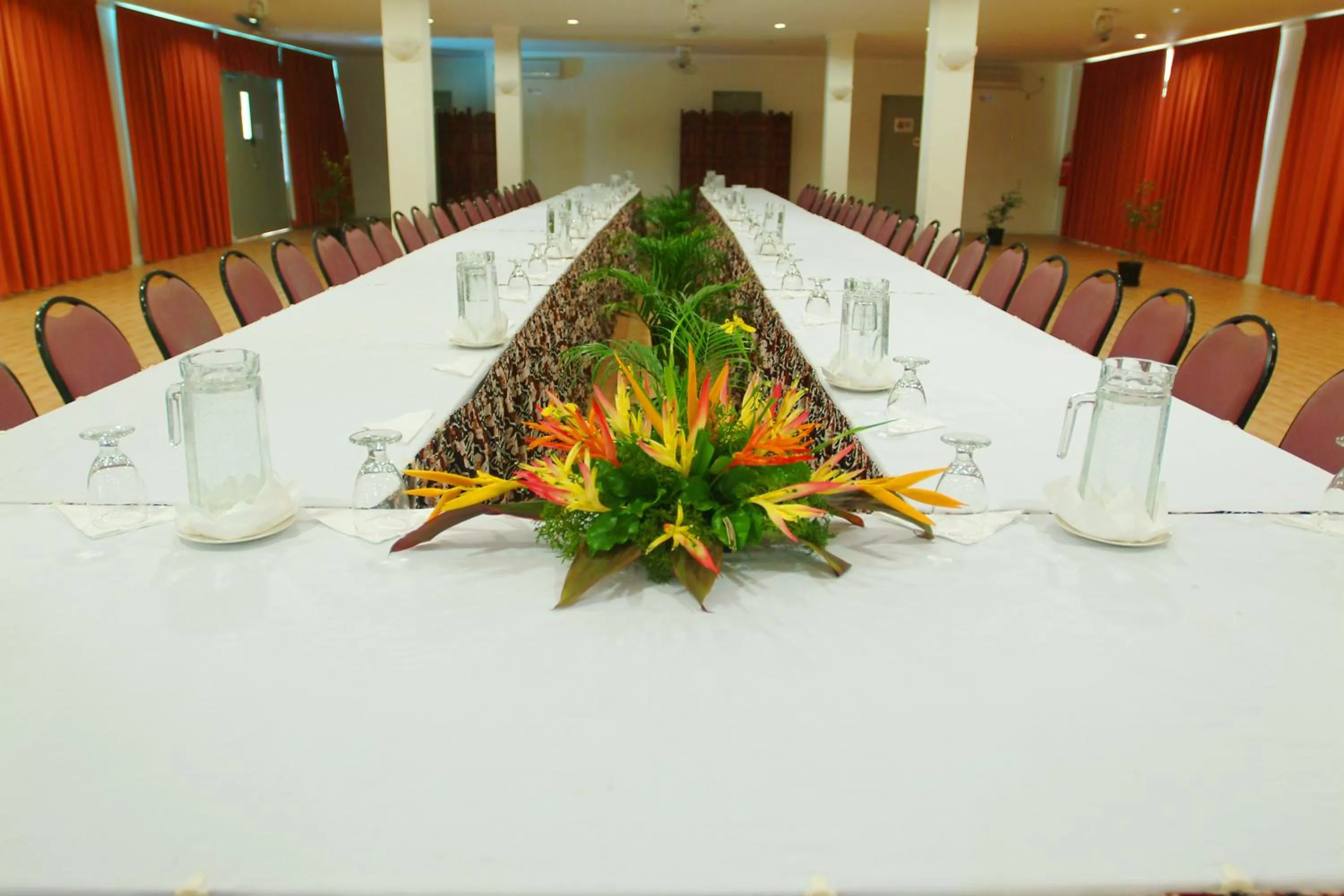 Business facilities in Hexagon International Hotel, Villas & Spa