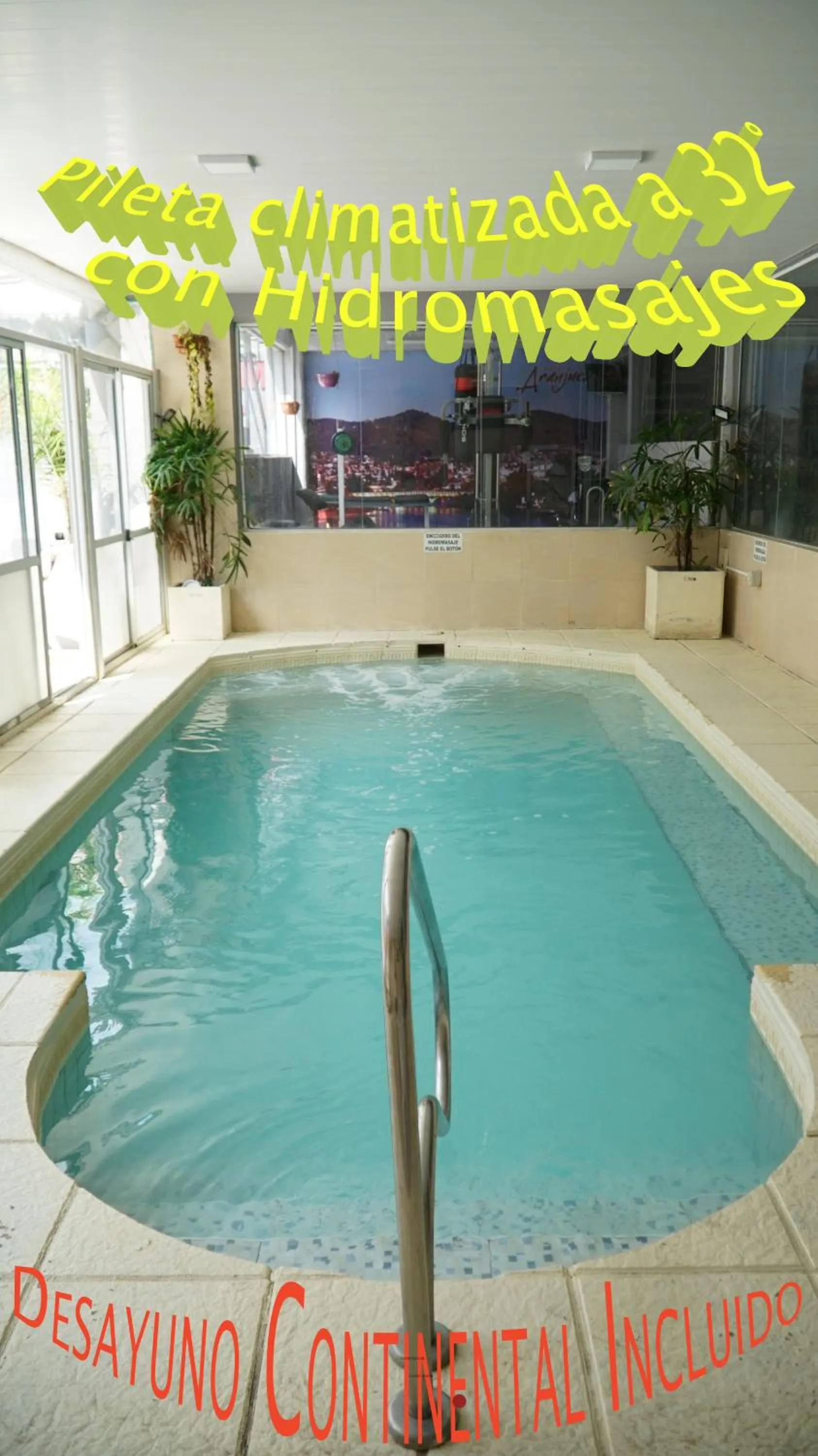 Swimming pool in Aranjuez Real