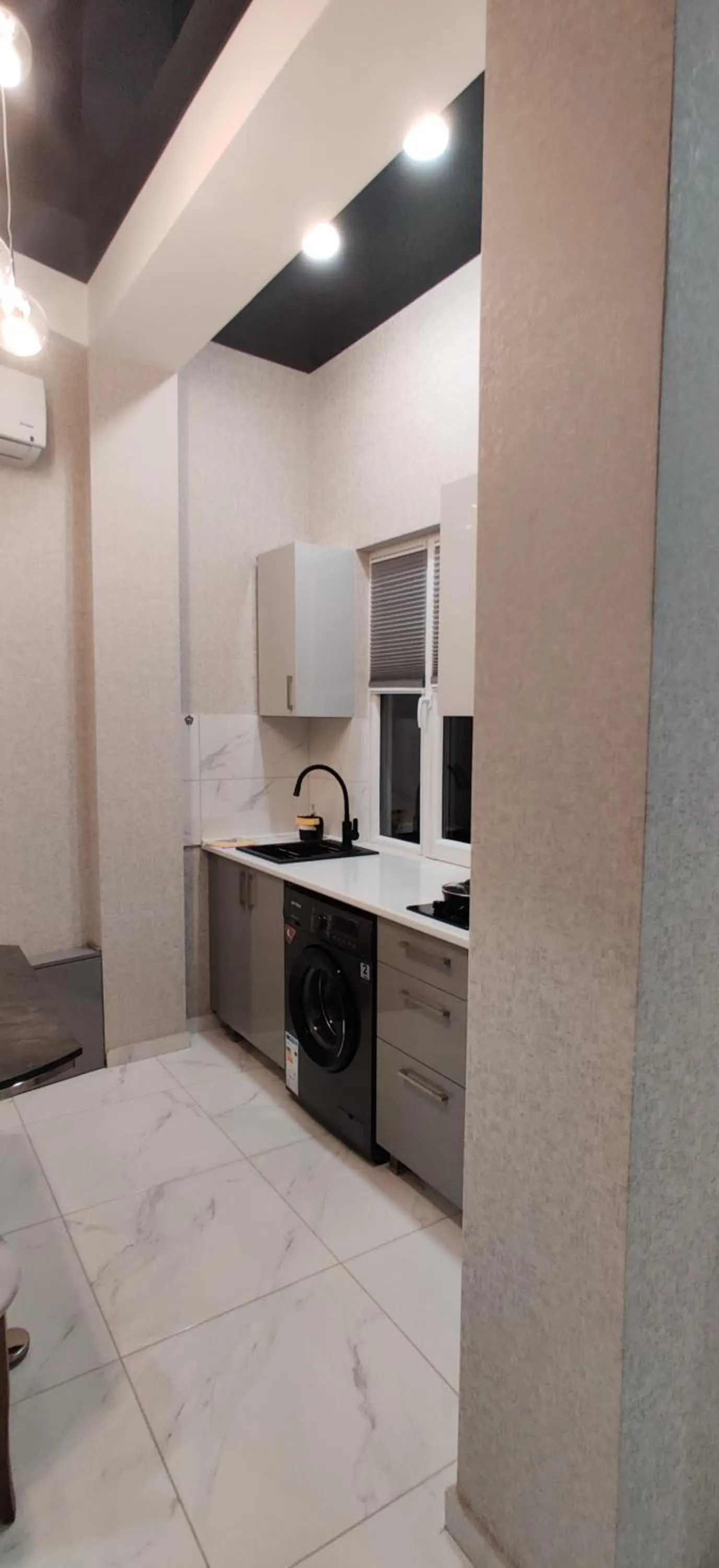 Kitchen or kitchenette in Queen Tamar