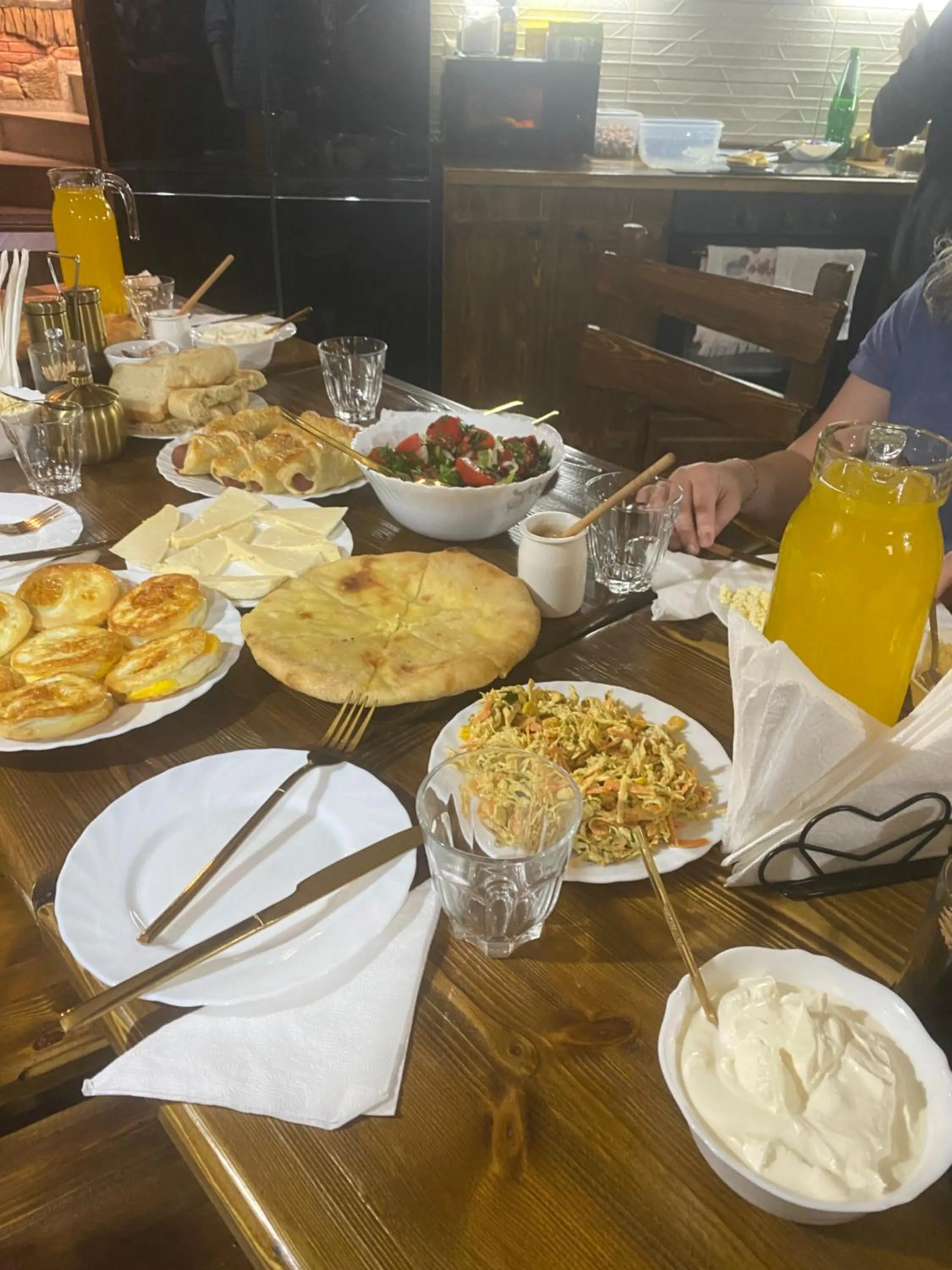 Food and drinks in Mimino T&G