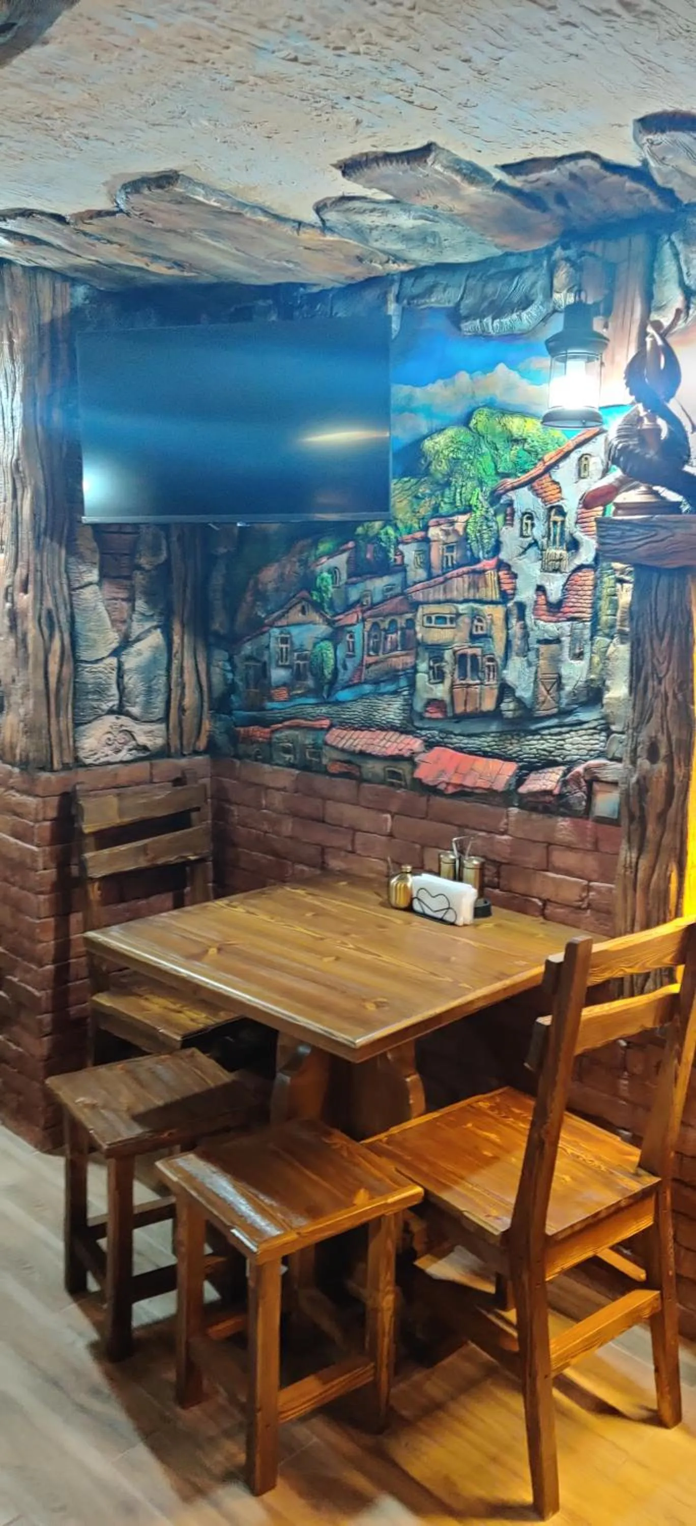 Restaurant/places to eat in Mimino T&G