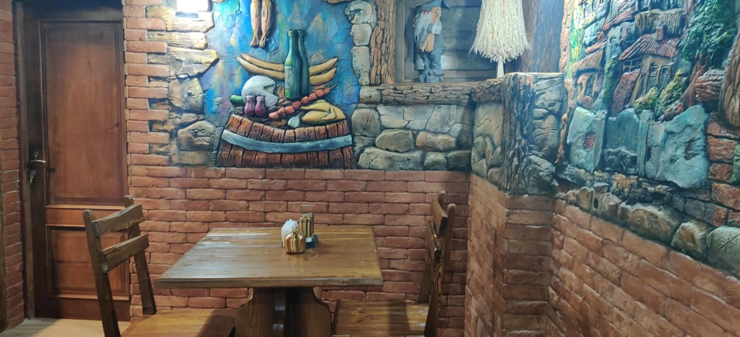 Restaurant/places to eat in Mimino T&G