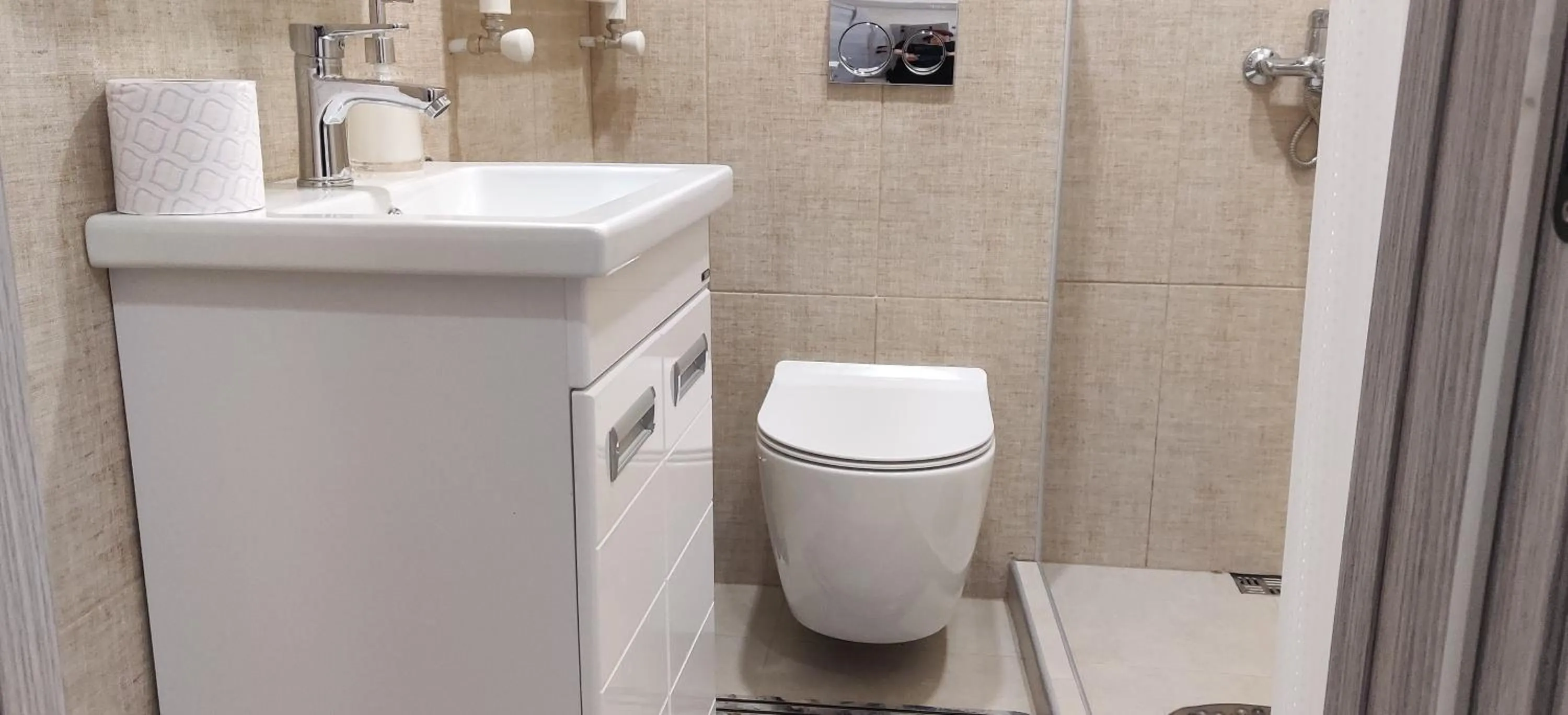 Toilet in Queen Tamar