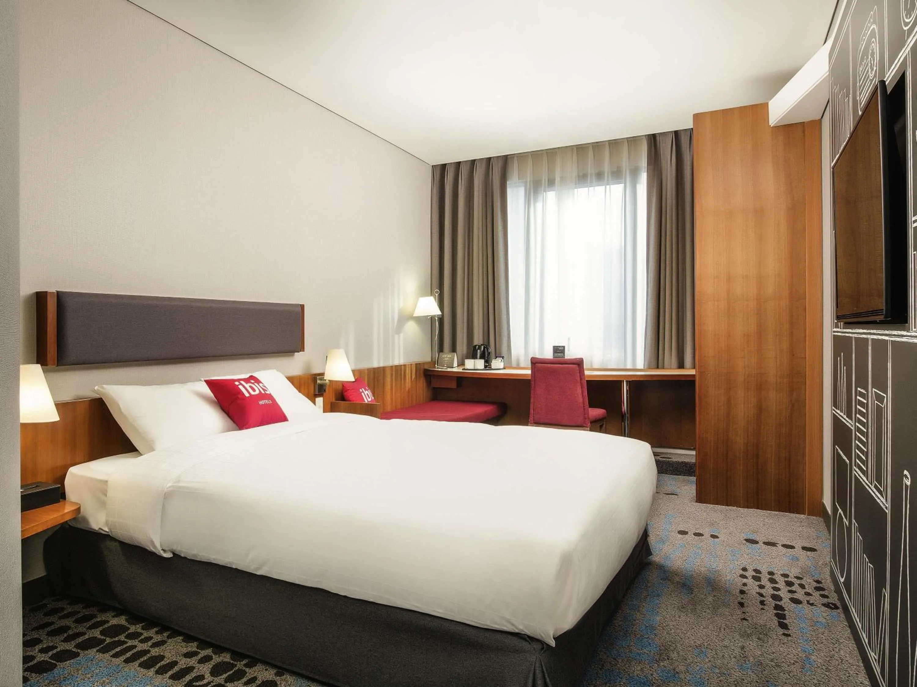 Bedroom, Bed in Ibis Ambassador Myeongdong
