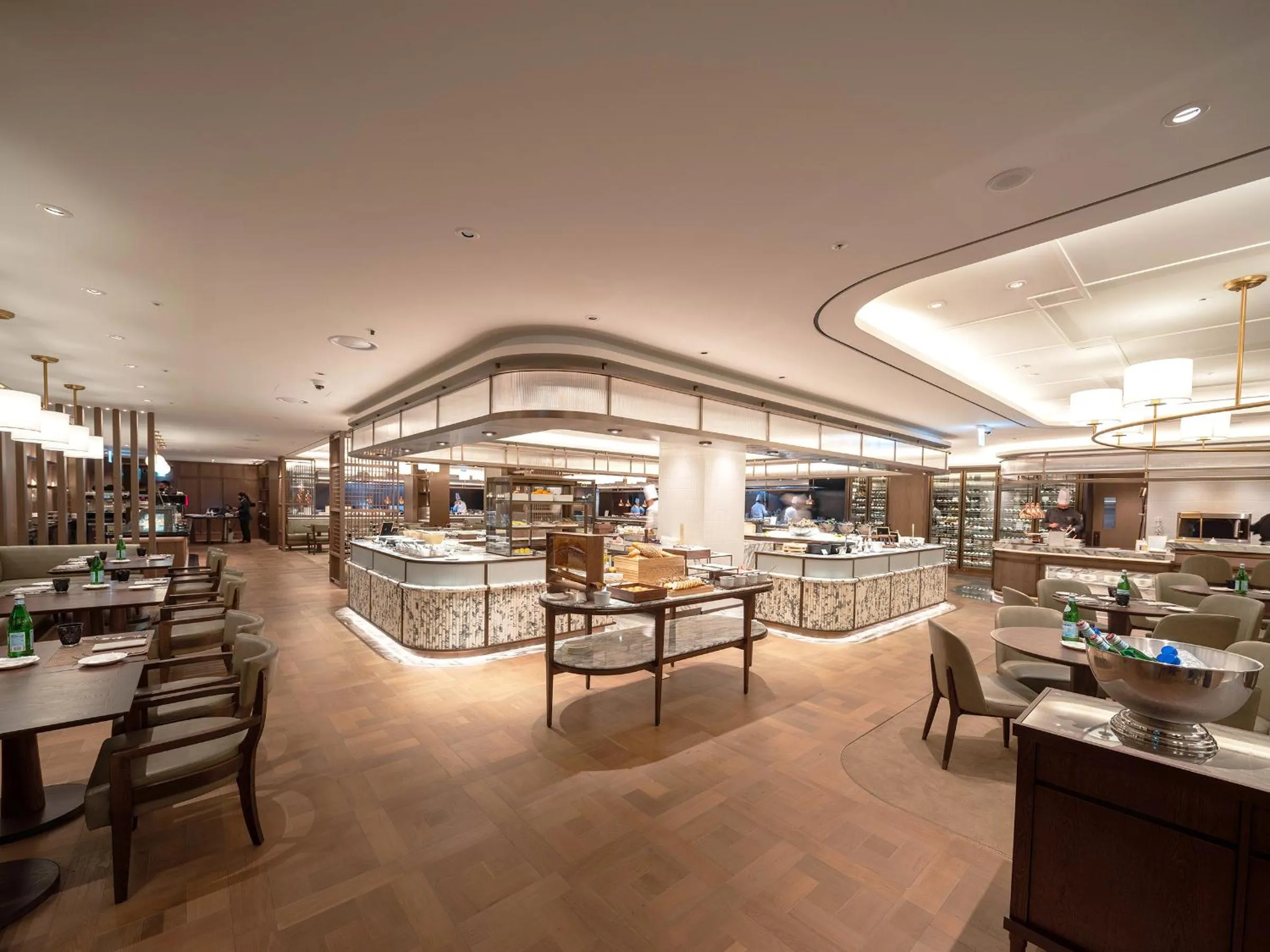 Restaurant/places to eat in The Ambassador Seoul - A Pullman Hotel