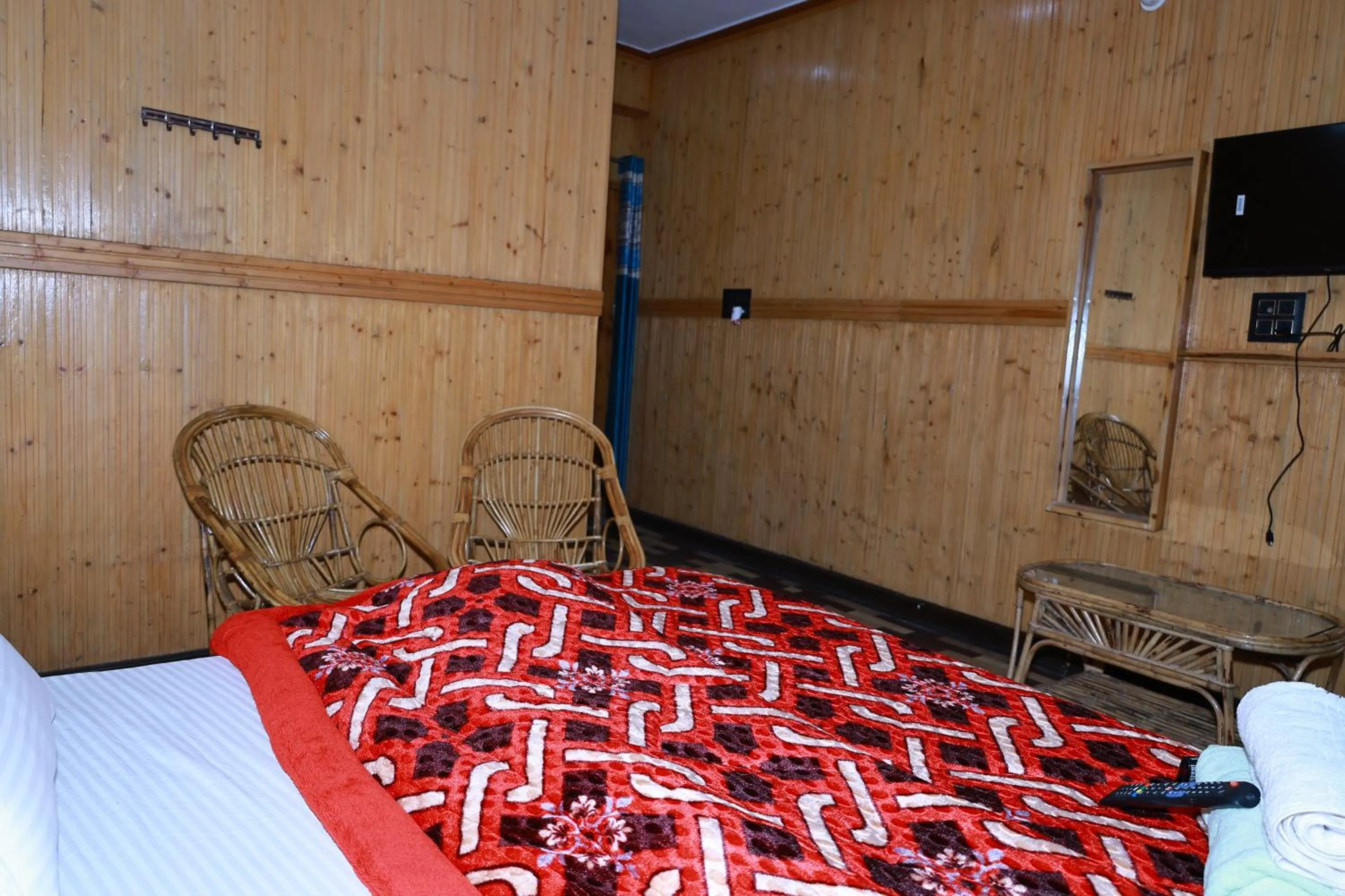 Bed in Sunset Lagoon Dalhousie