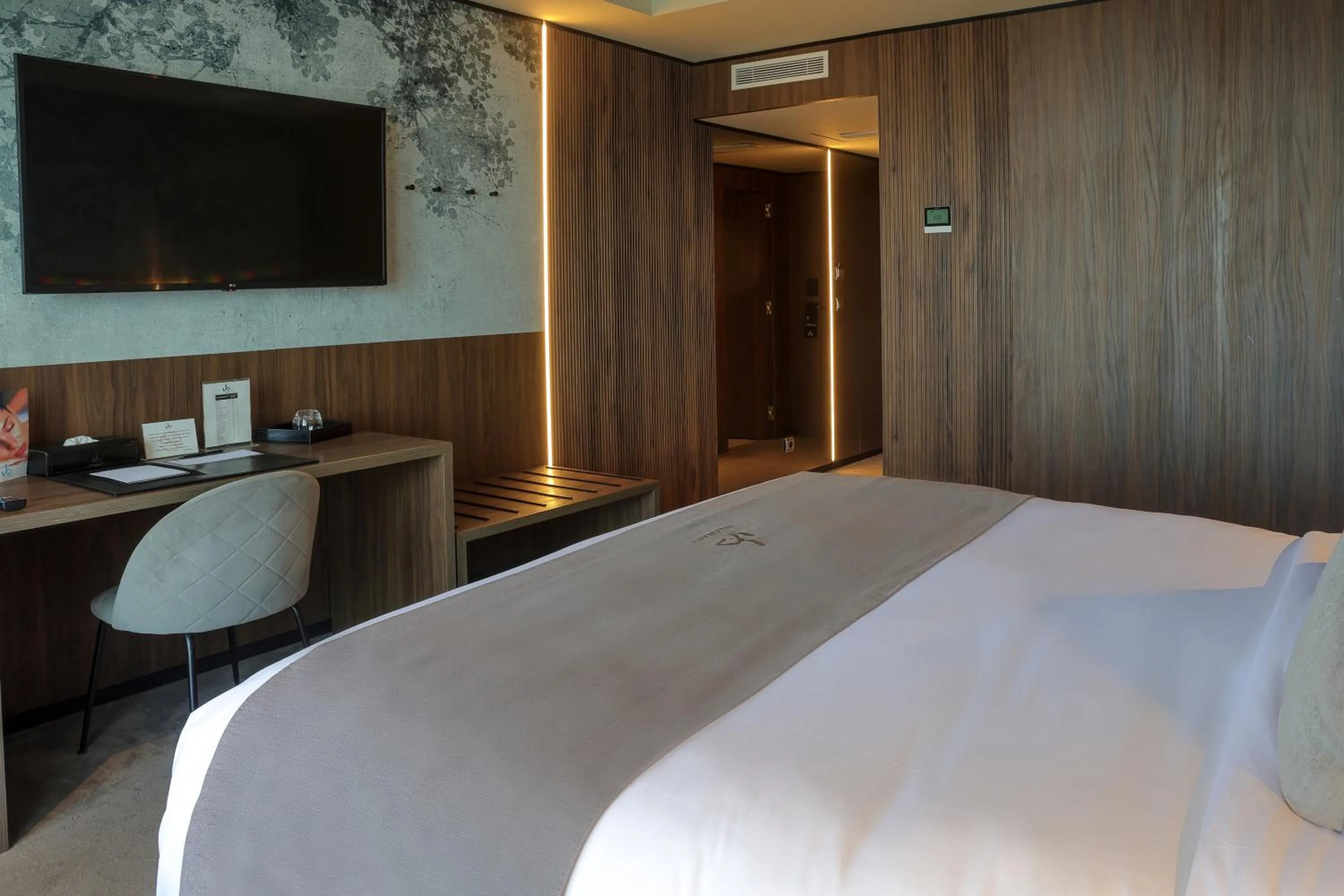 Bed in Villa Blanca Urban Hotel