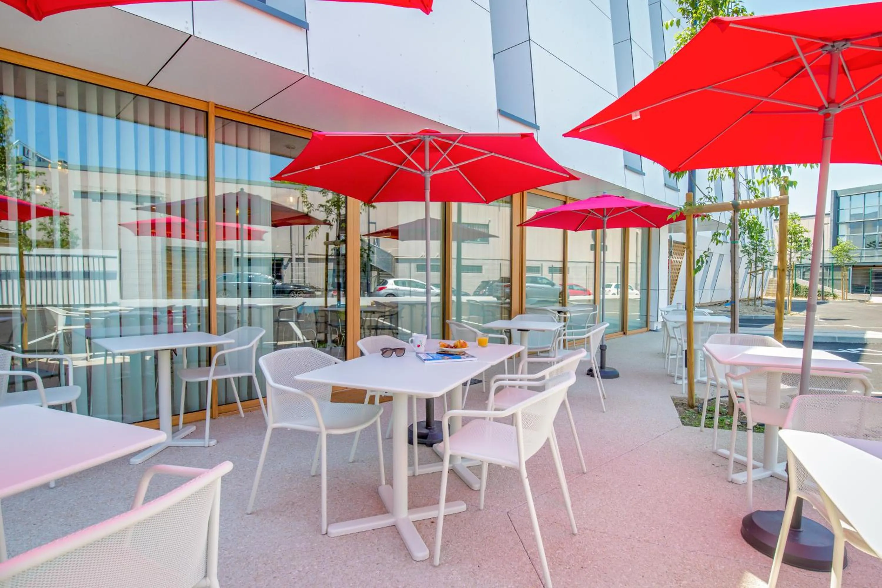 Patio in greet hotel Salon de Provence