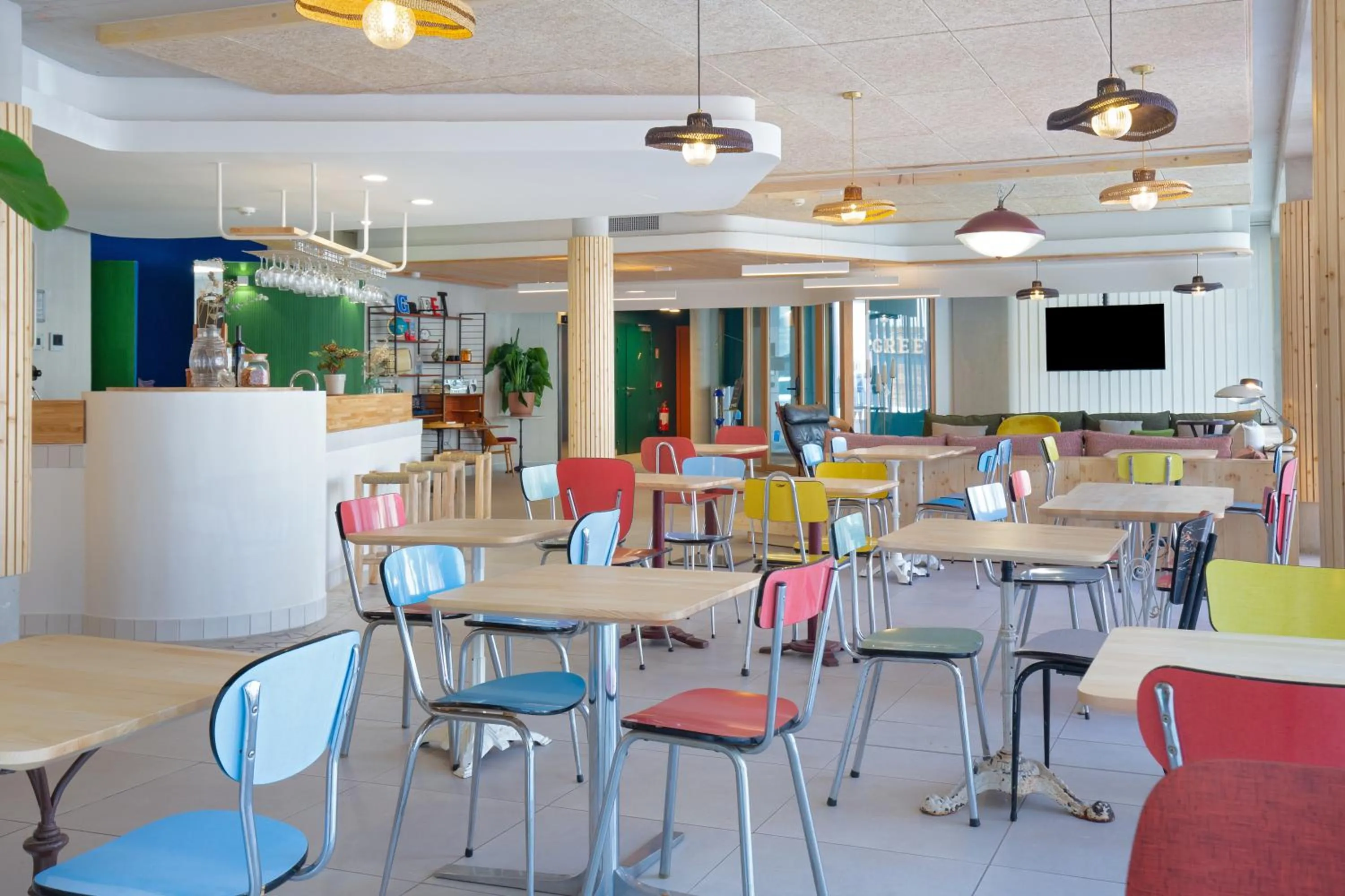 Communal lounge/ TV room in greet hotel Salon de Provence