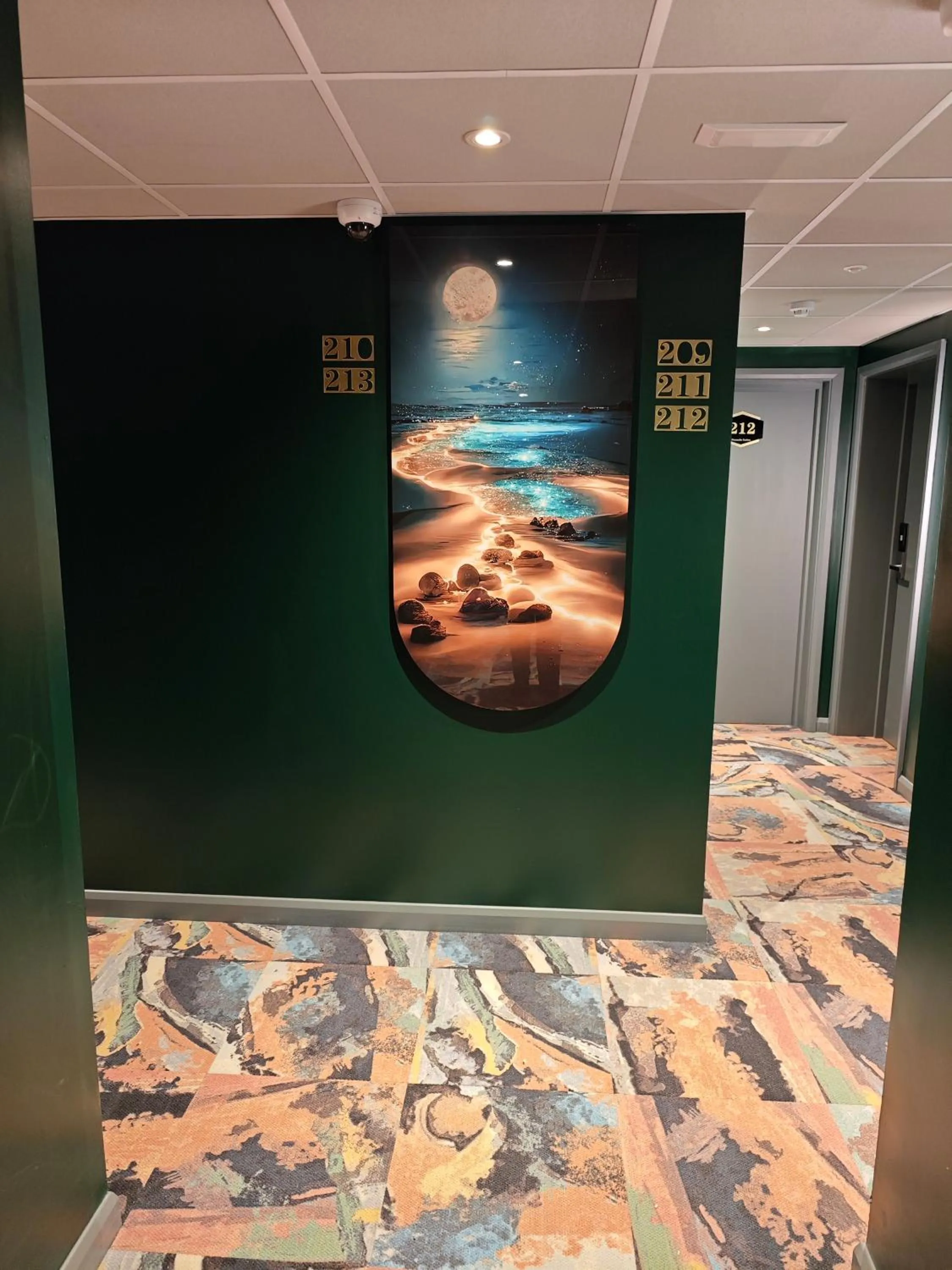 Pinnacle Suites Hotel