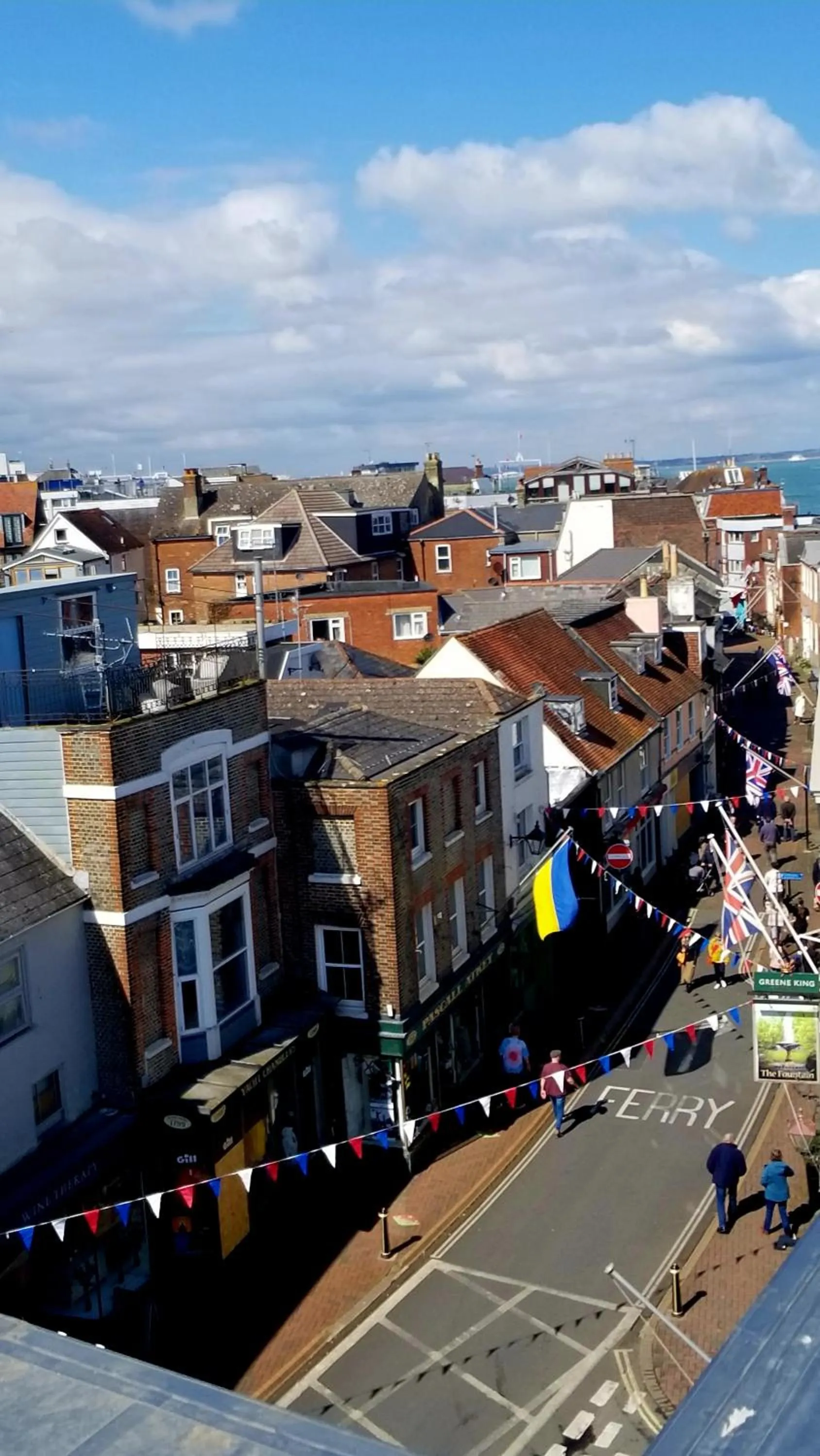 Neighbourhood in Pinnacle Suites Hotel