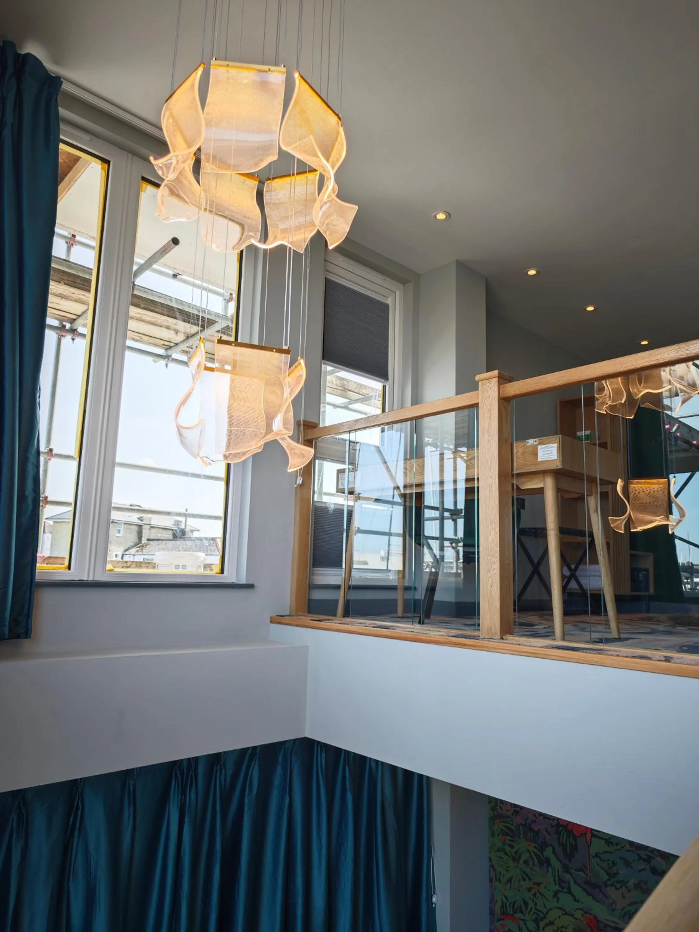 Pinnacle Suites Hotel