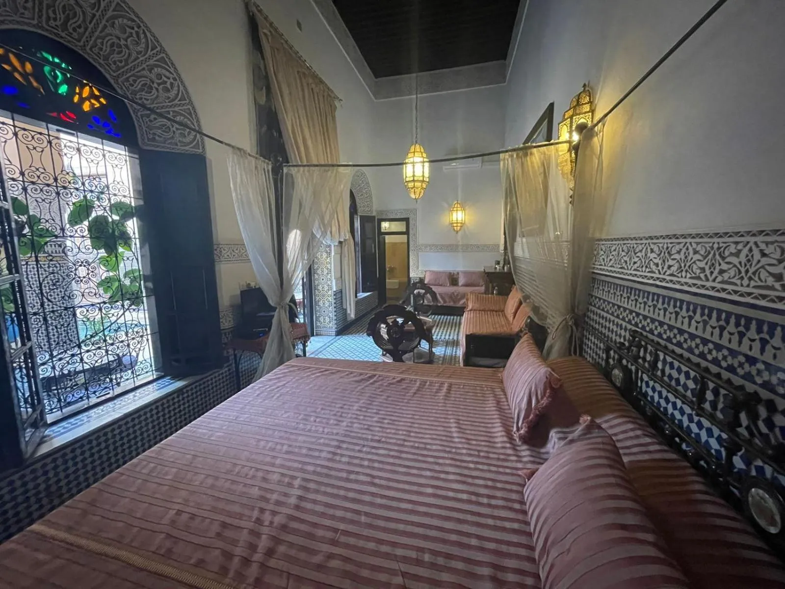 Bed in Riad Fes Baraka & SPA