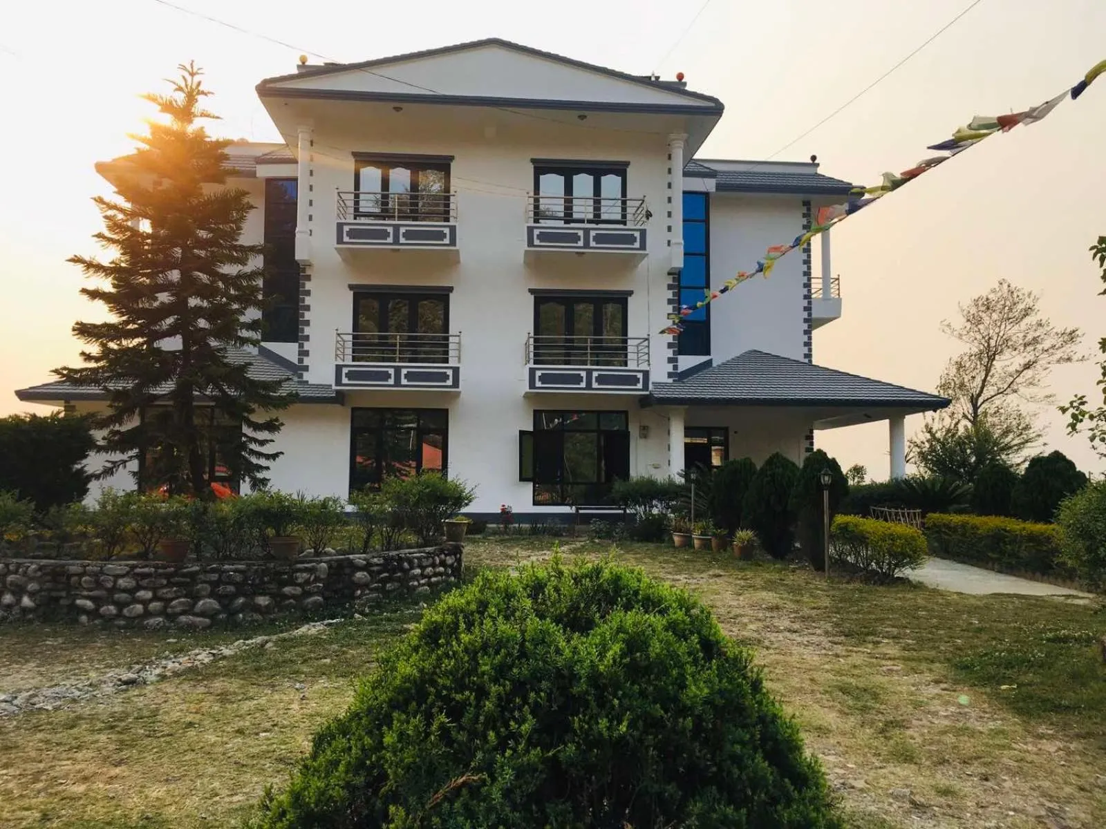 Property building in Hotell Hill Crown