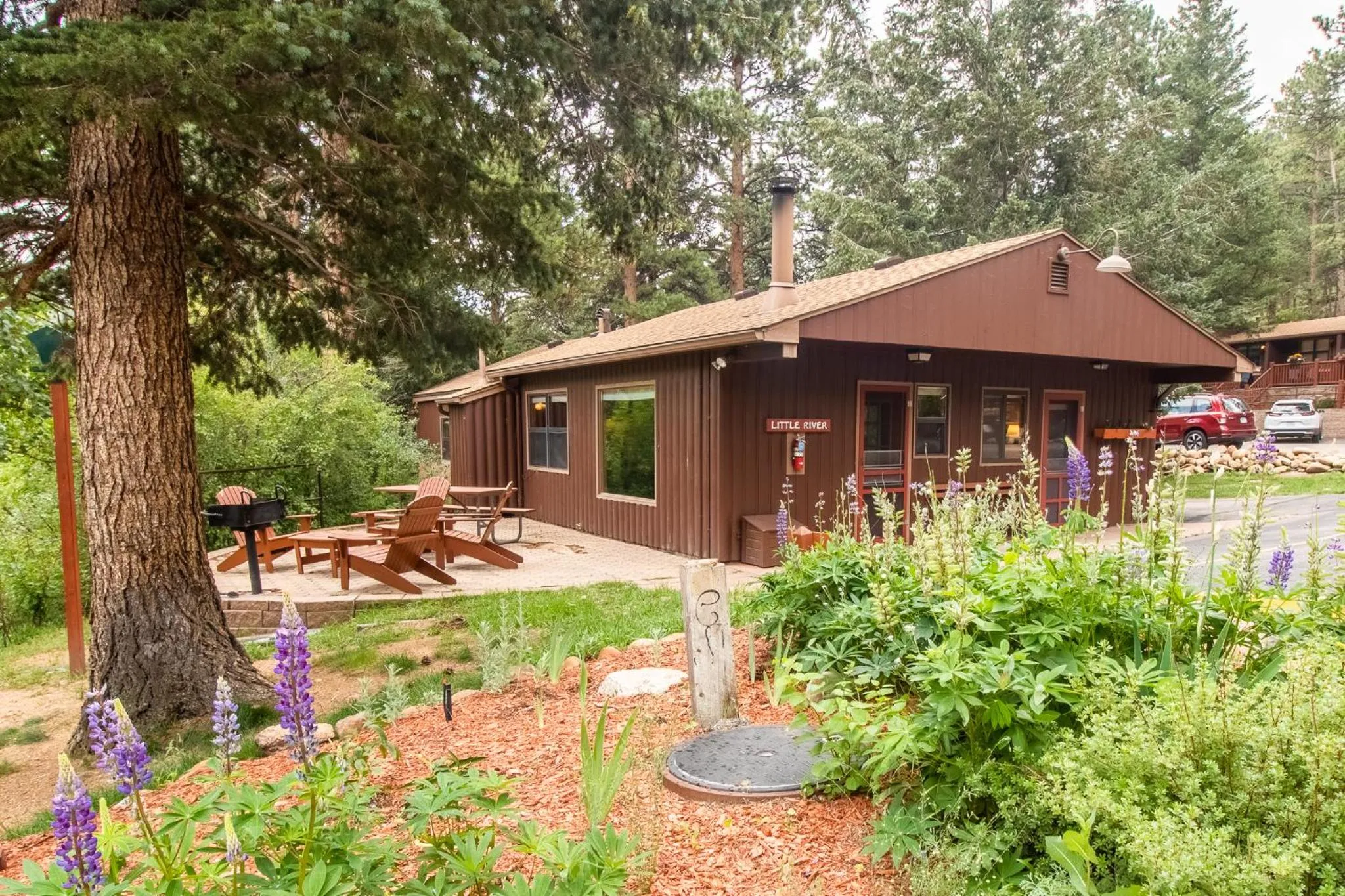 Property building in Castle Mountain Lodge