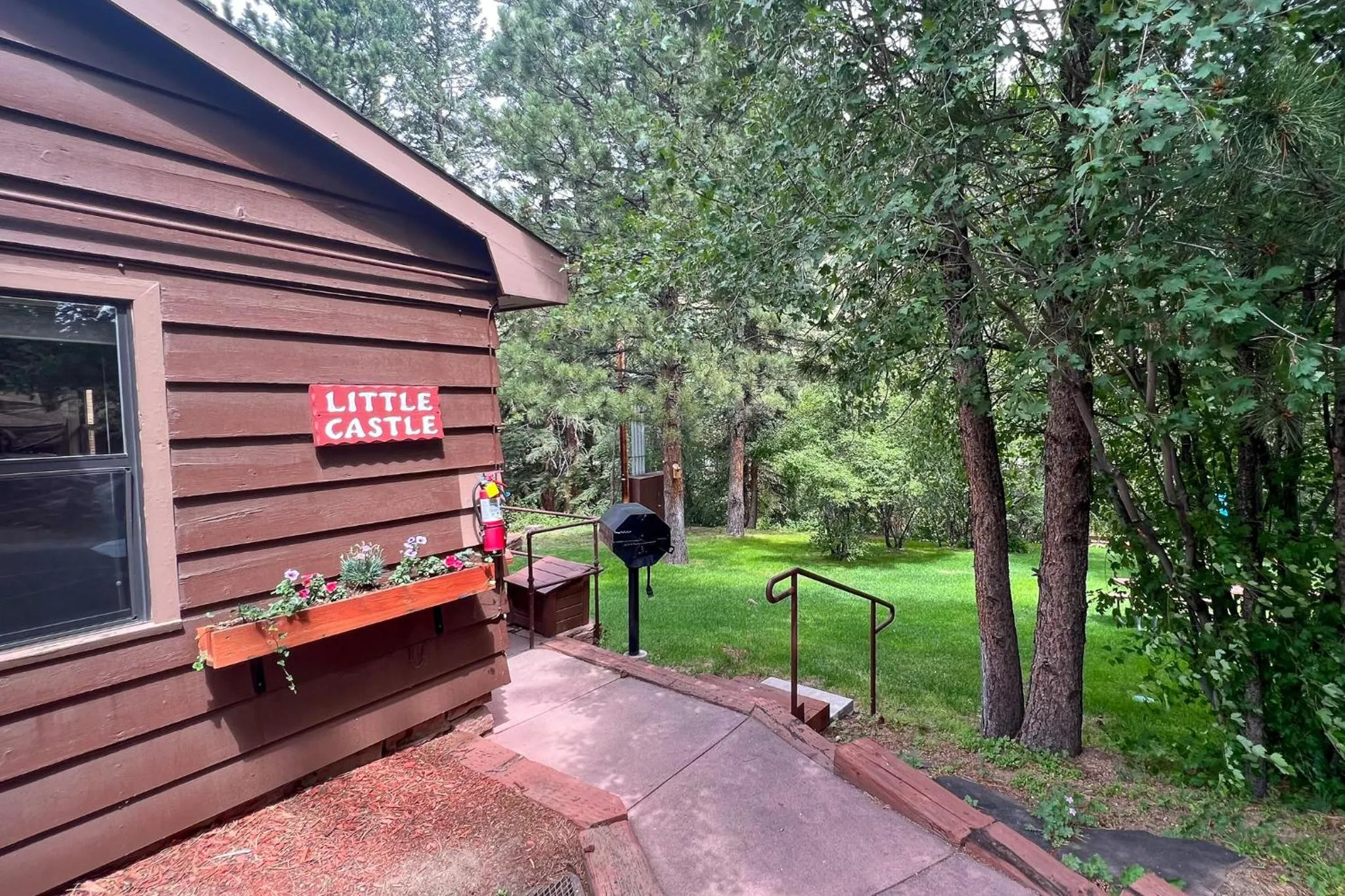 Property building in Castle Mountain Lodge