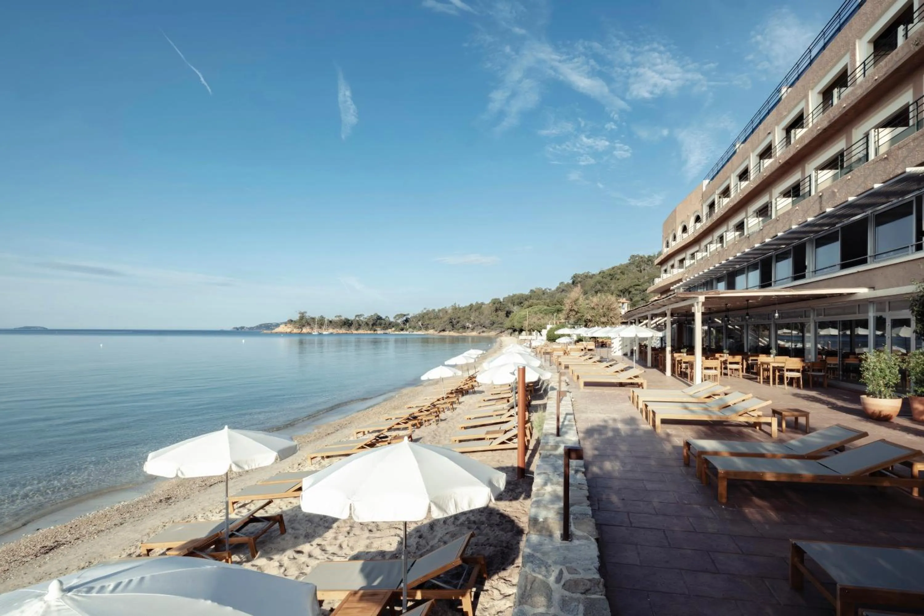 Beach in Surplage Hôtel Cavalière