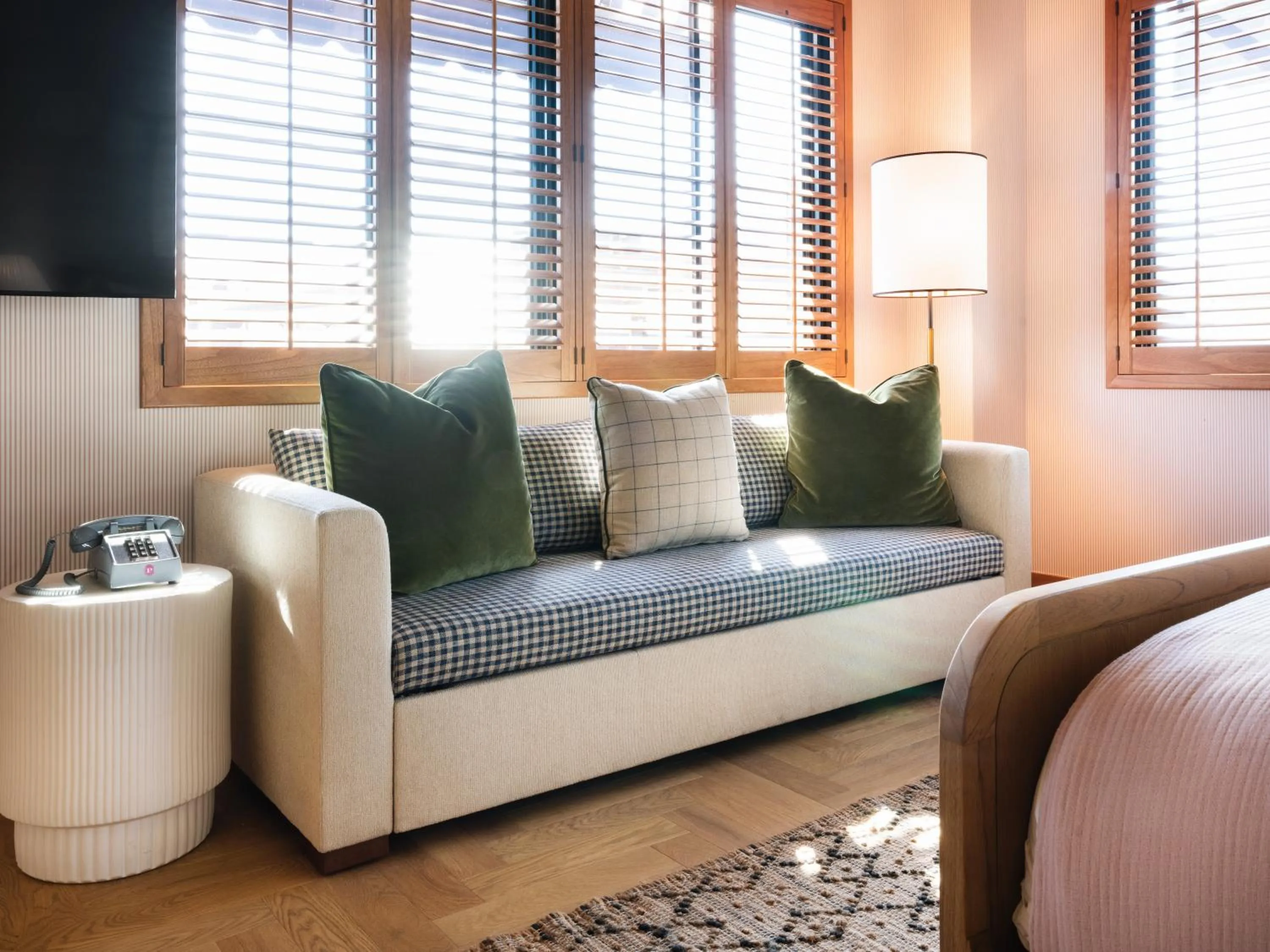 Living room in Palihouse Hyde Park Village