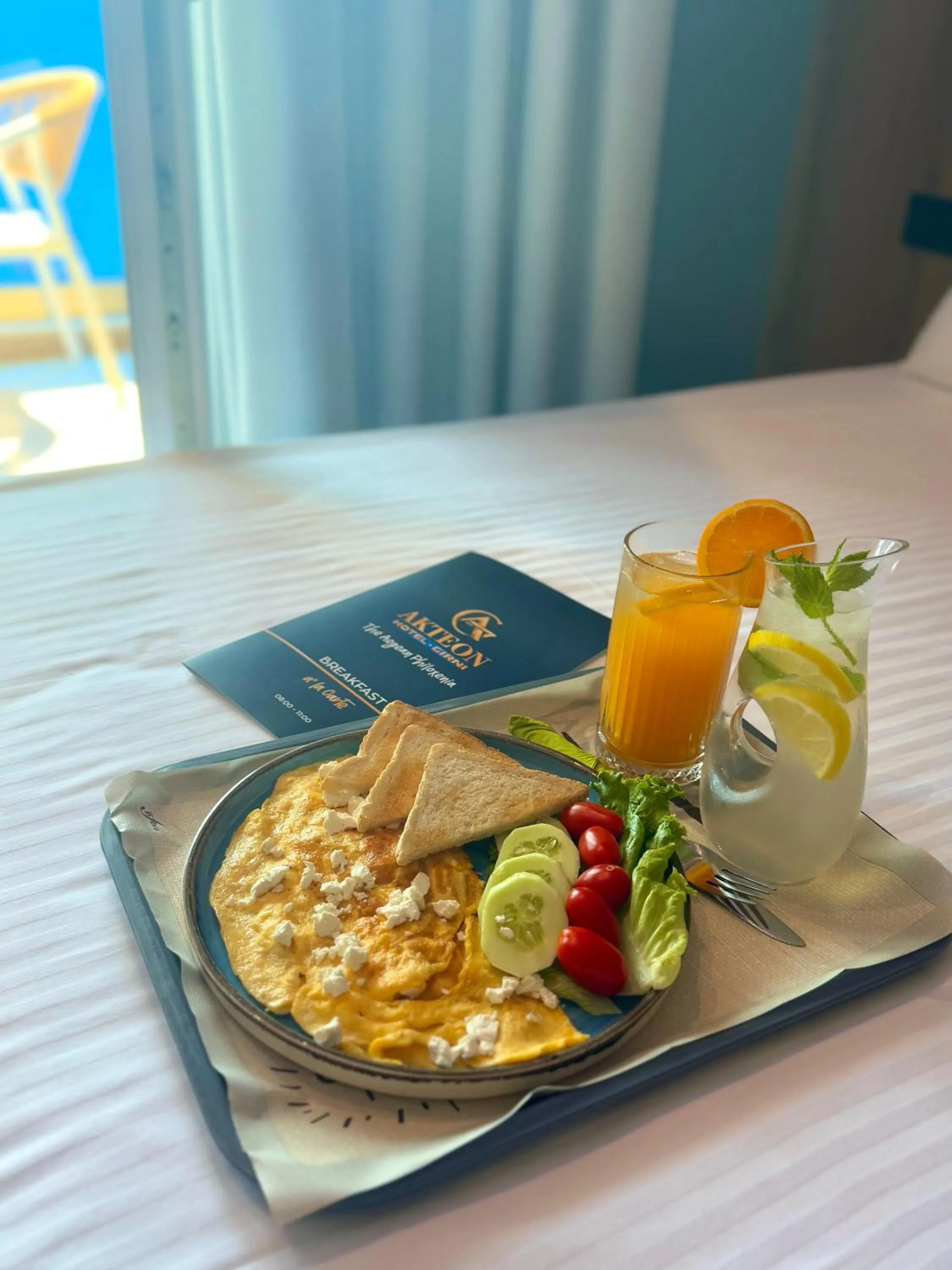 Breakfast in AKTEON GIRNI