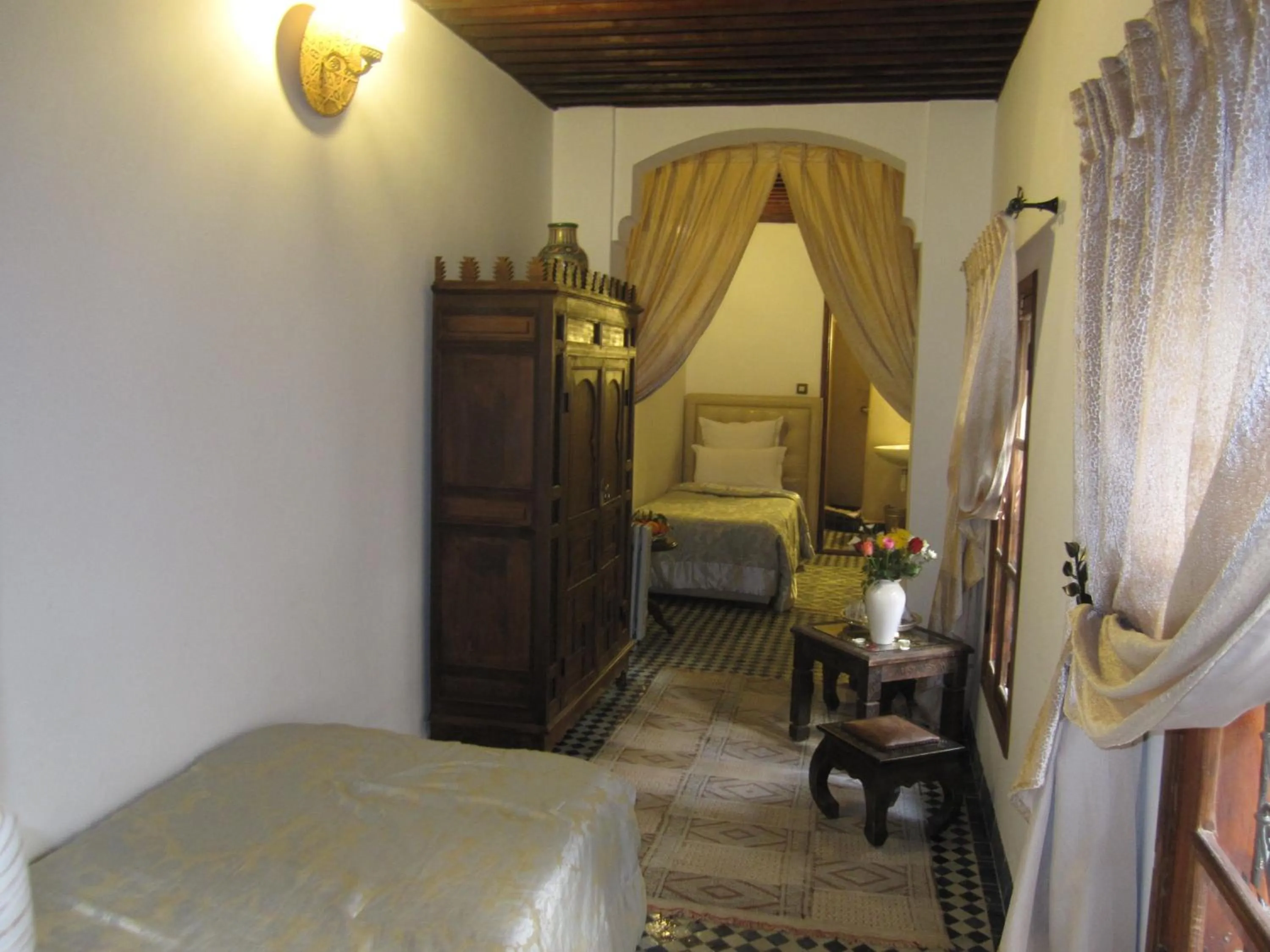 Photo of the whole room, Bed in Riad Alya