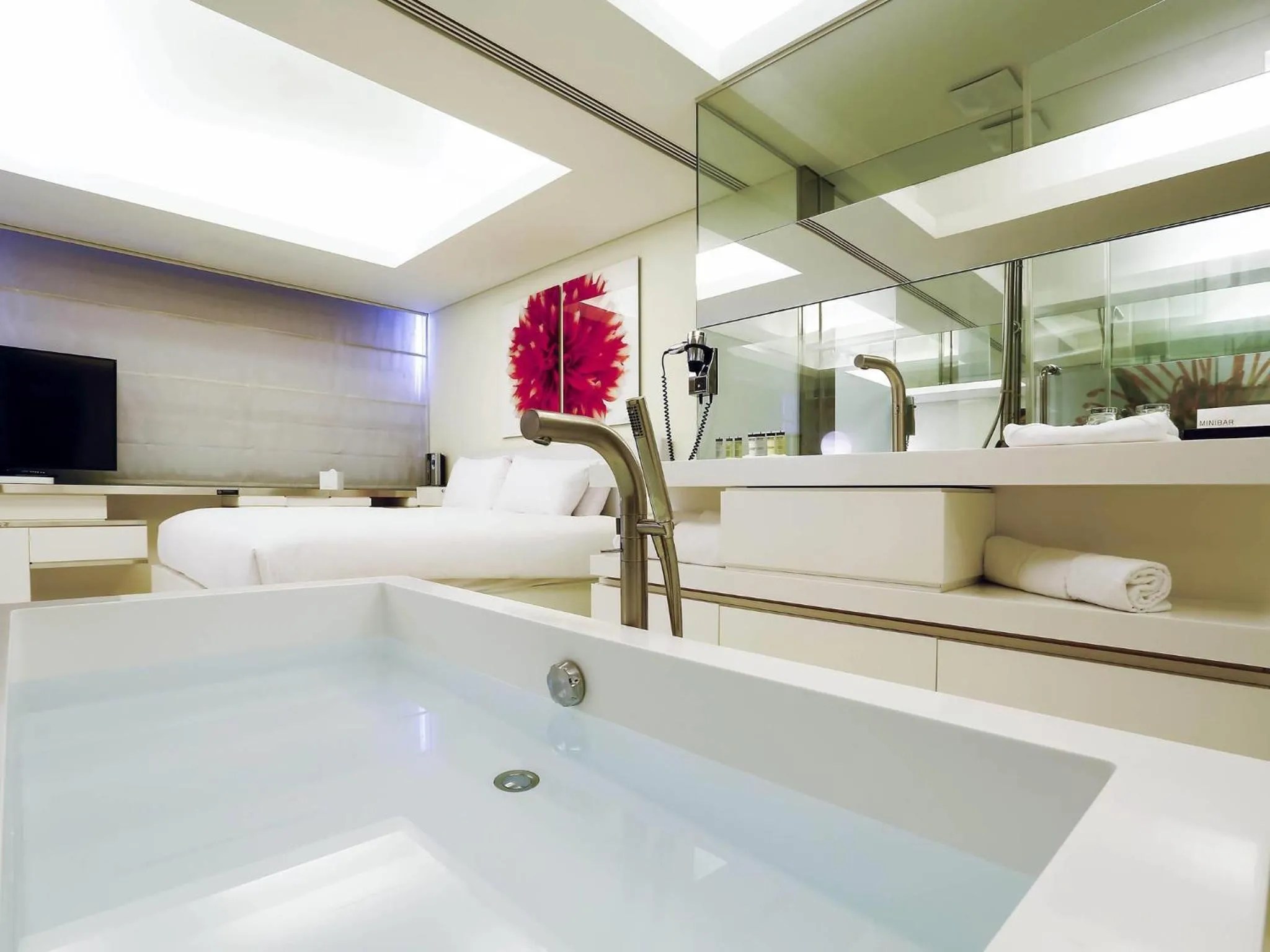 Bedroom in Grand Mercure Ambassador Changwon