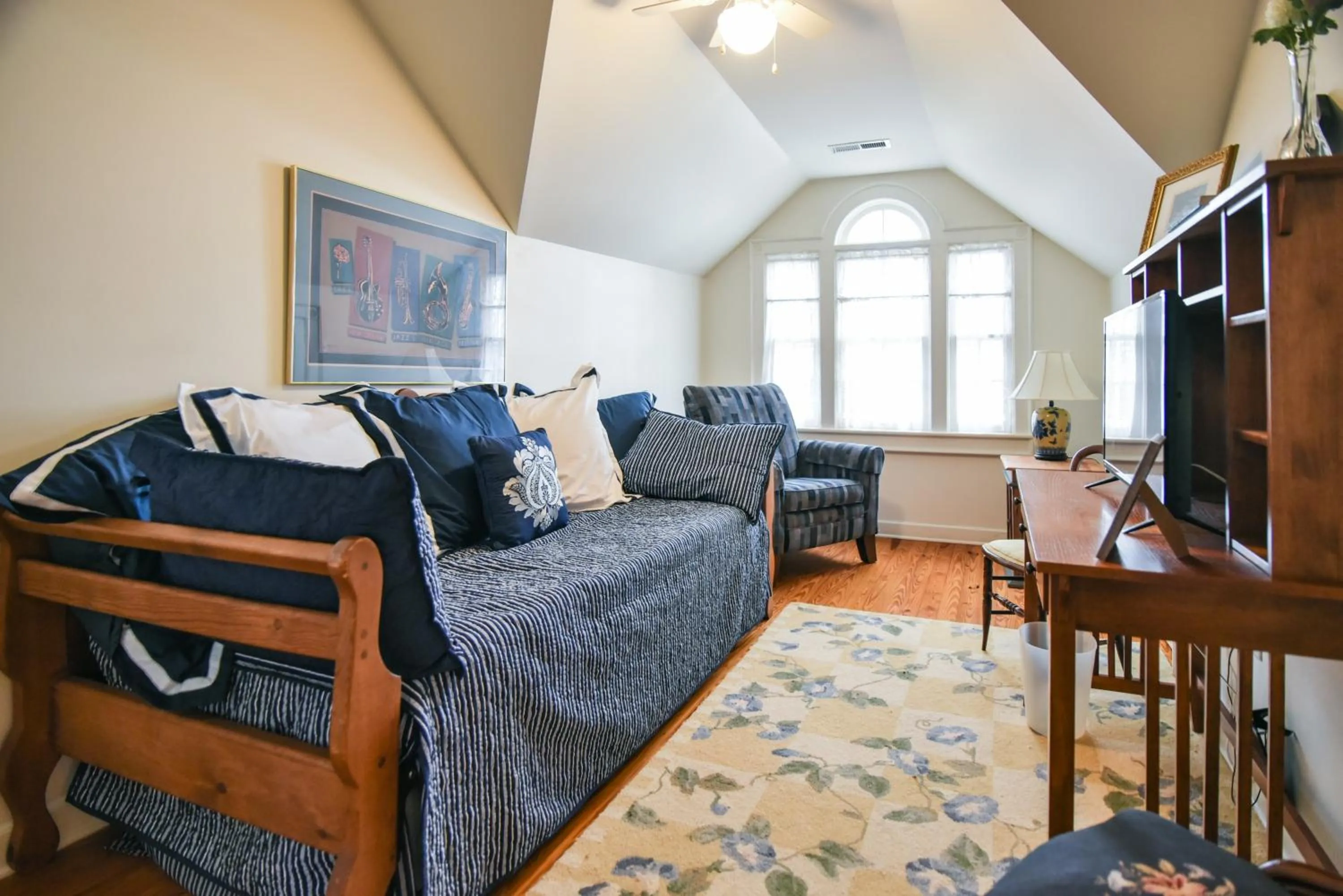 Seating area in Love Lane Bed & Breakfast