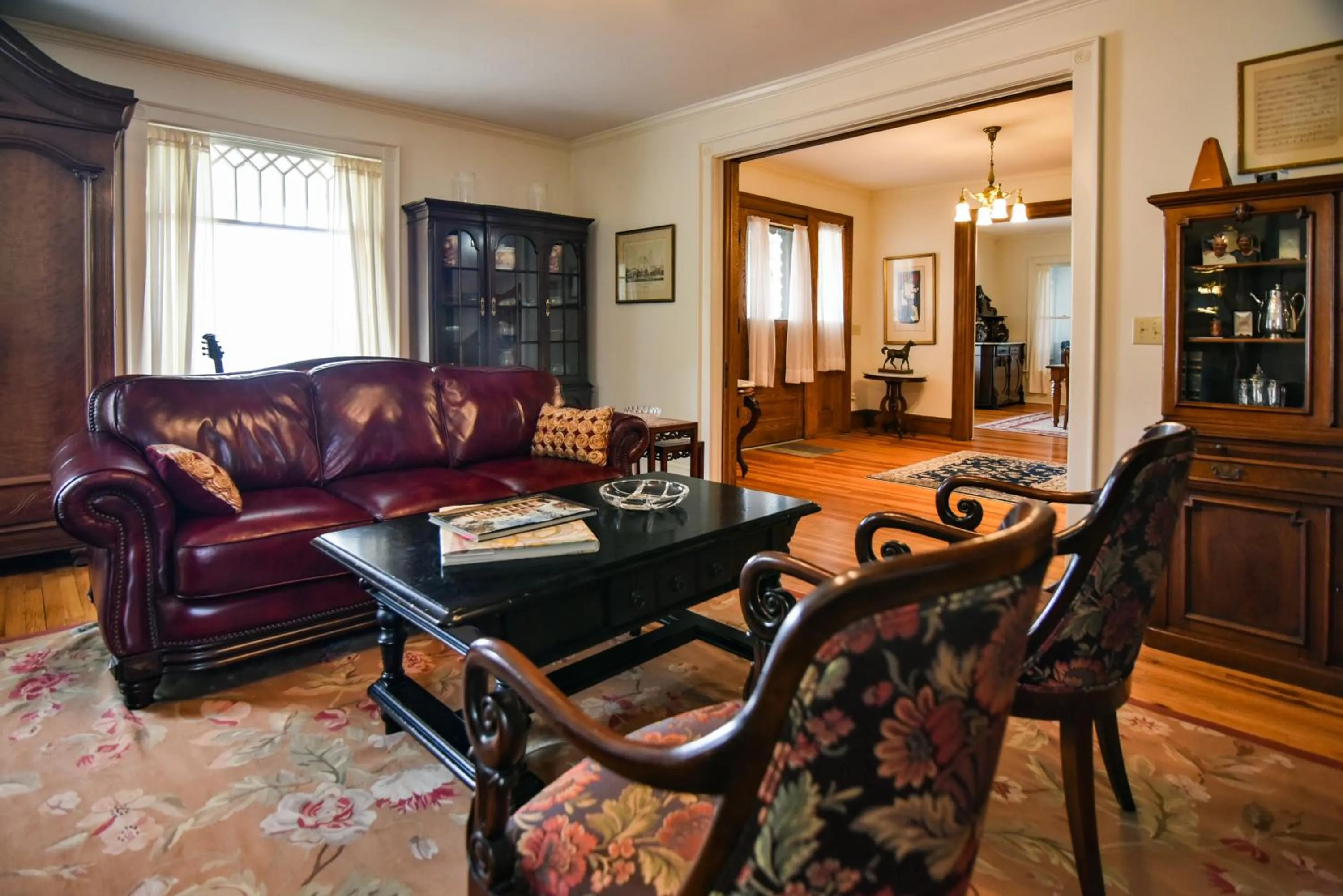 Living room in Love Lane Bed & Breakfast