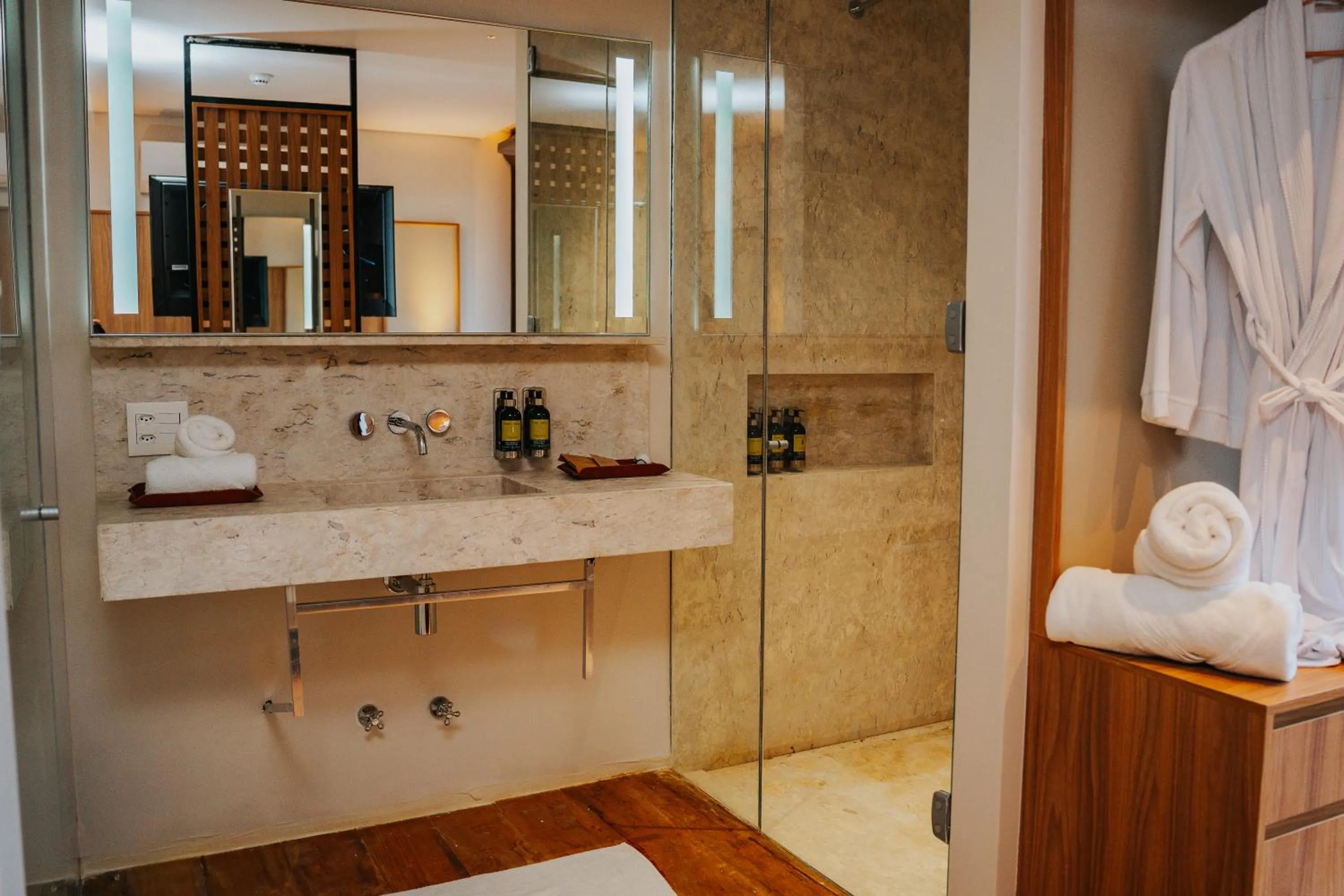 Bathroom in Duke Beach Hotel Maresias