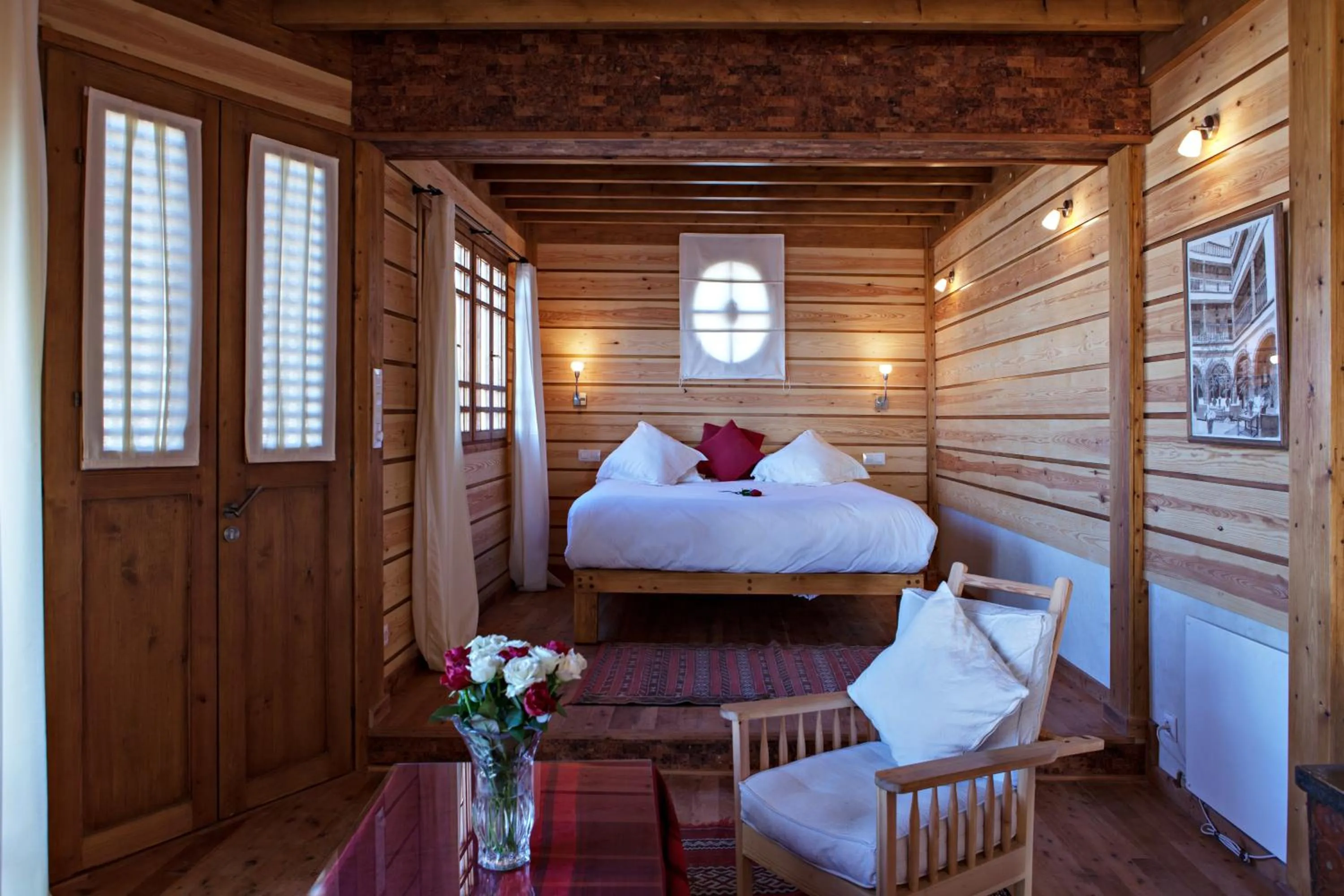 Photo of the whole room, Bed in Riad Chbanate