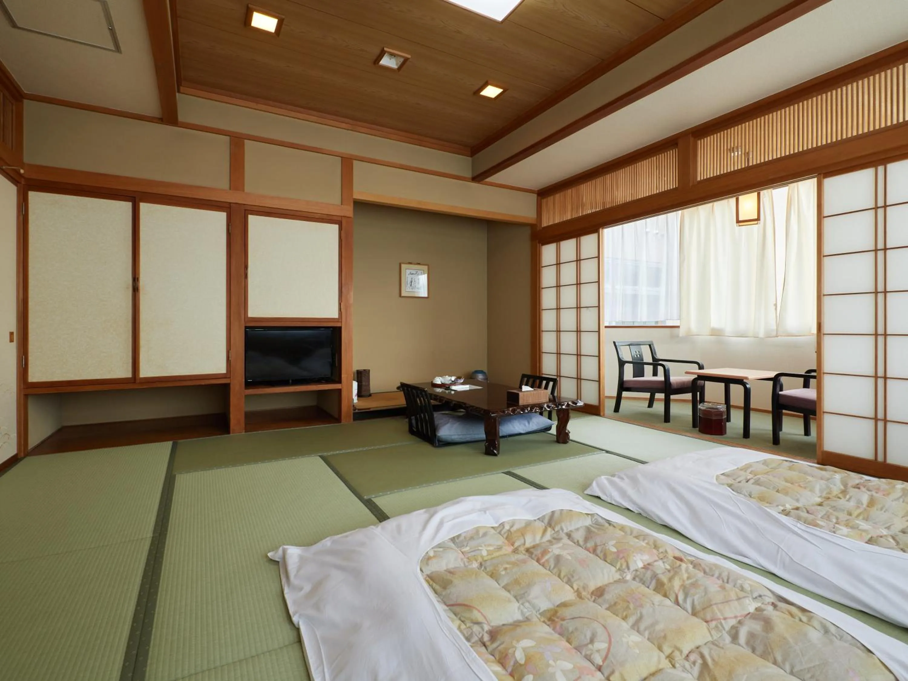 Photo of the whole room in Sakura no Yakata Hotel
