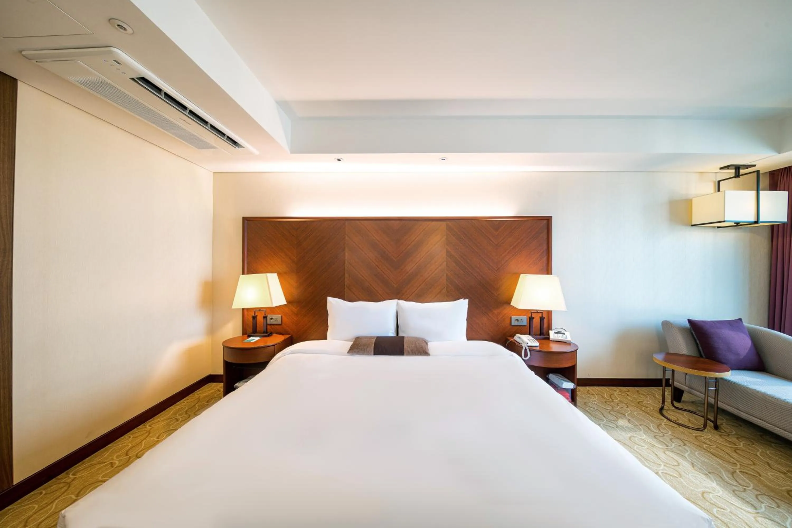 Bed in Koreana Hotel