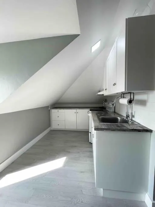 Unique modern luxury 2 bedroom apartment rental