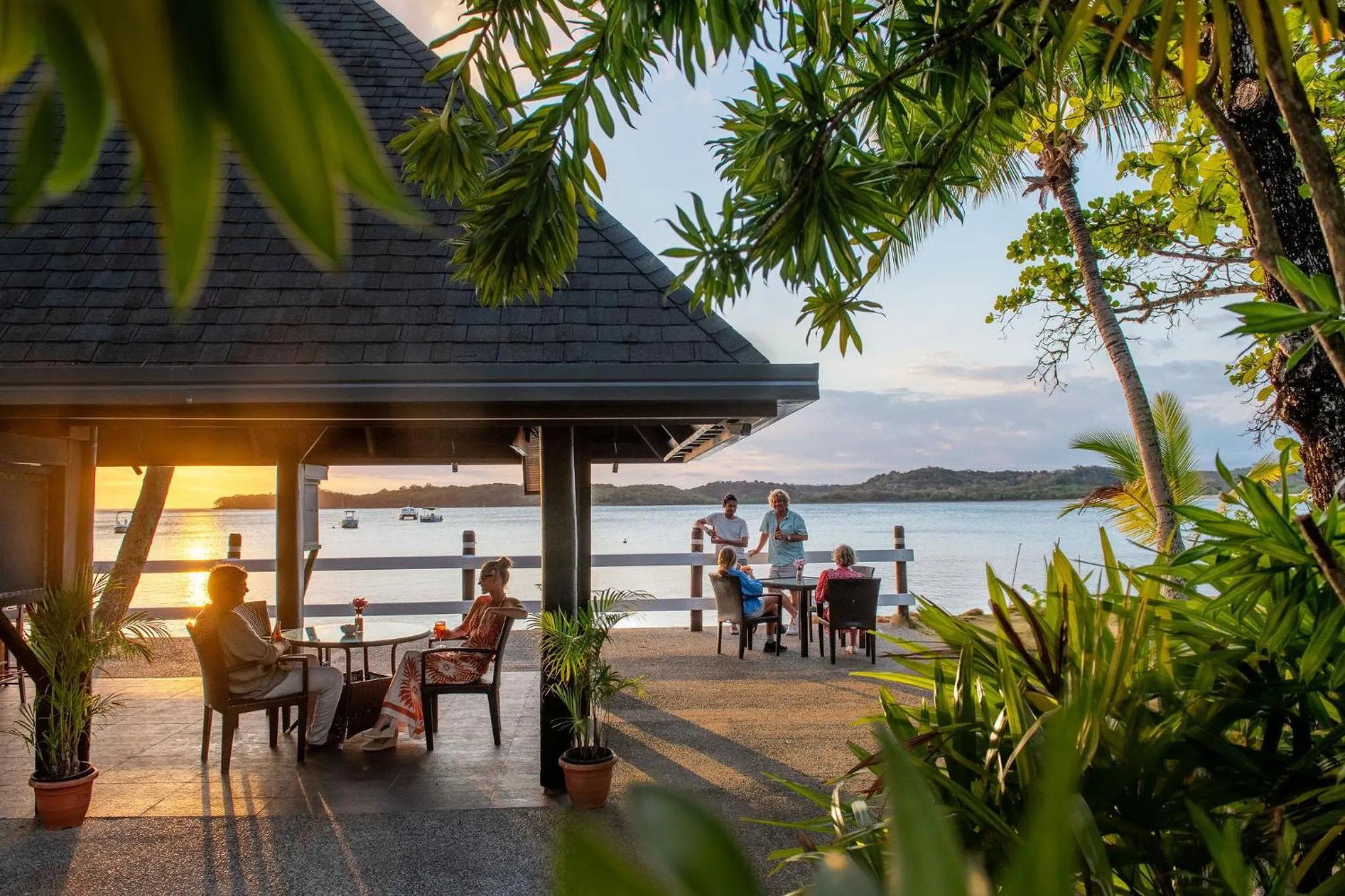 Lounge or bar in Shangri-La Yanuca Island, Fiji