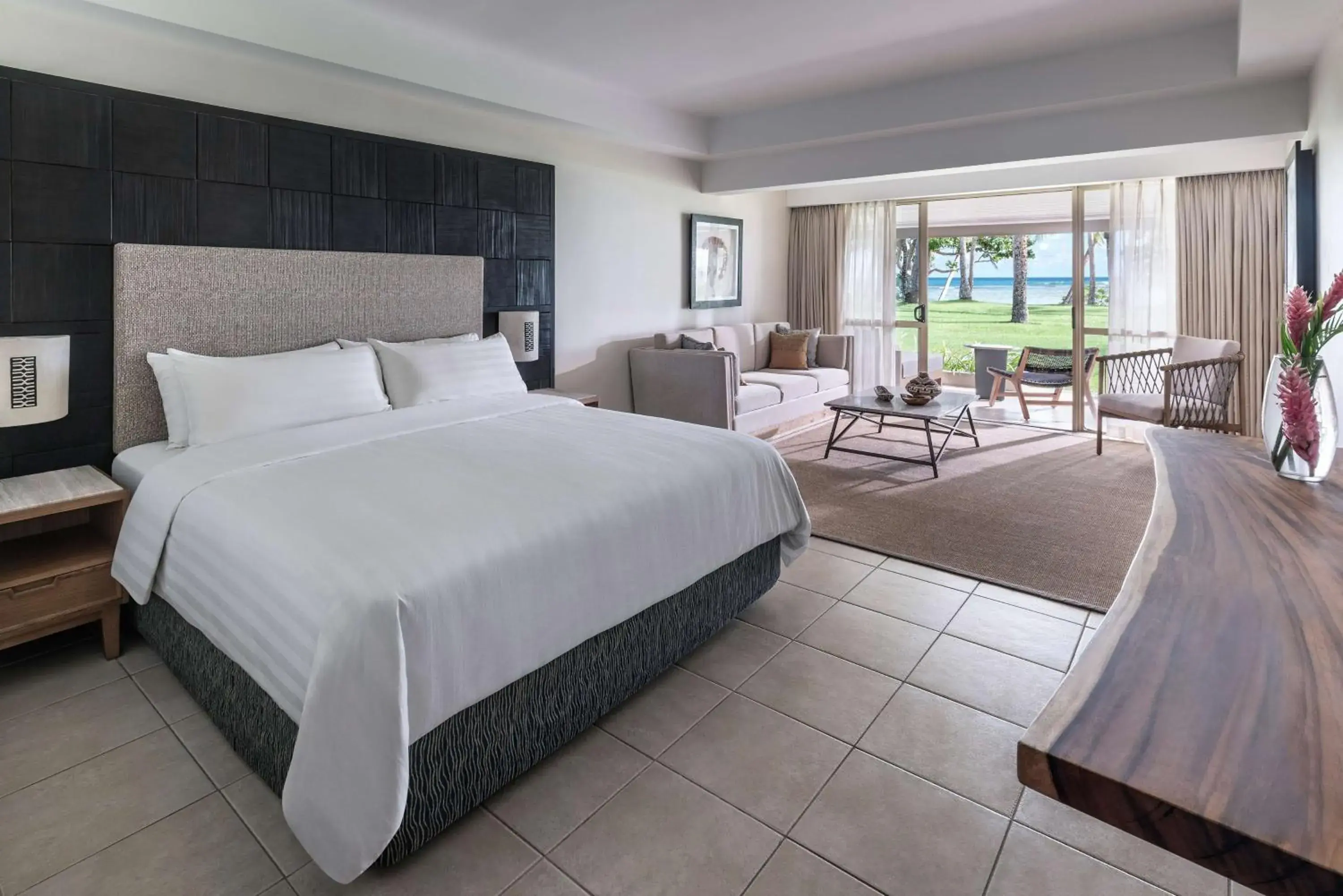 Reef Grand Deluxe - Adults only in Shangri-La Yanuca Island, Fiji Reef Grand Deluxe - Adults only in Shangri-La Yanuca Island, Fiji