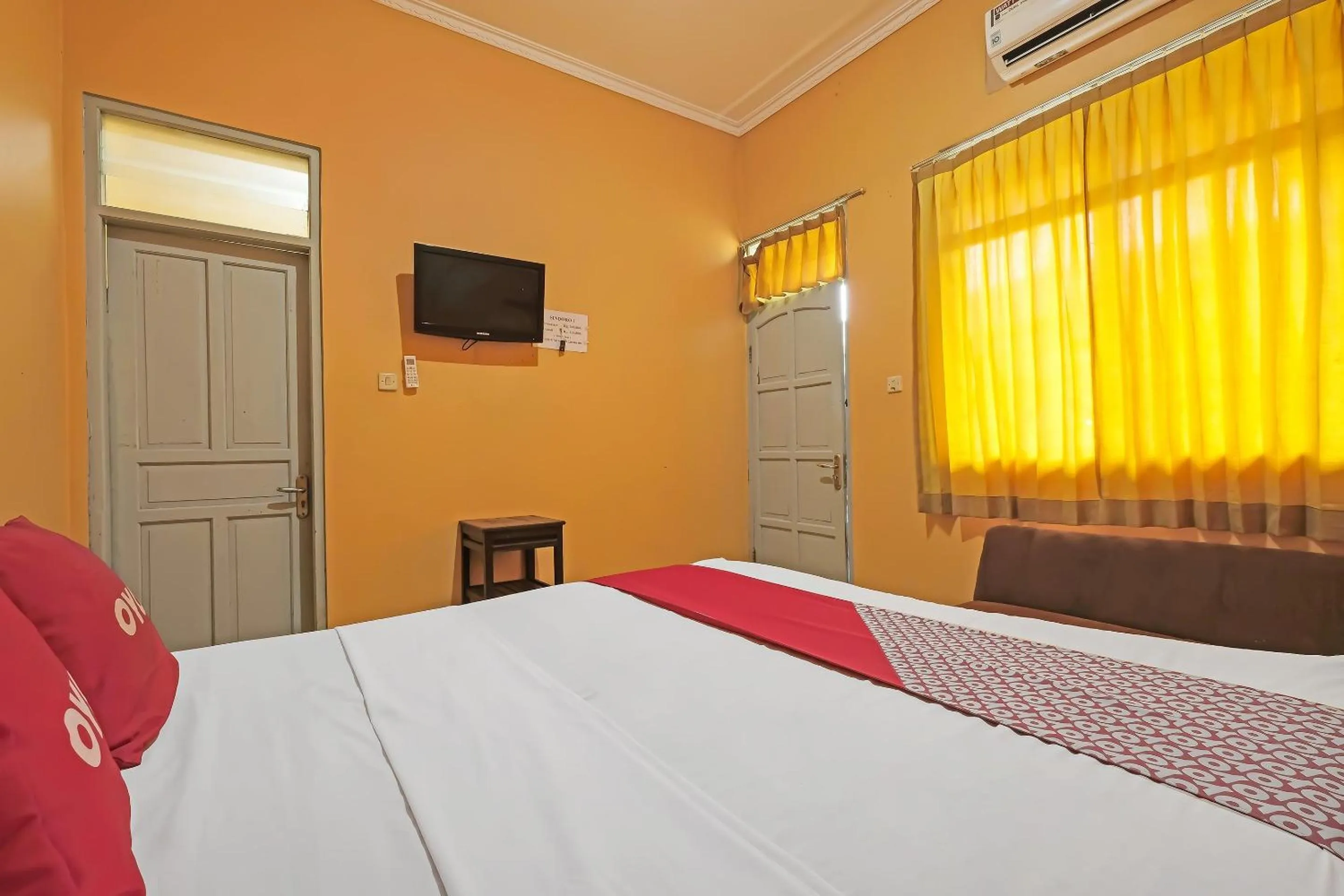 Bedroom in Hotel O Permata 3