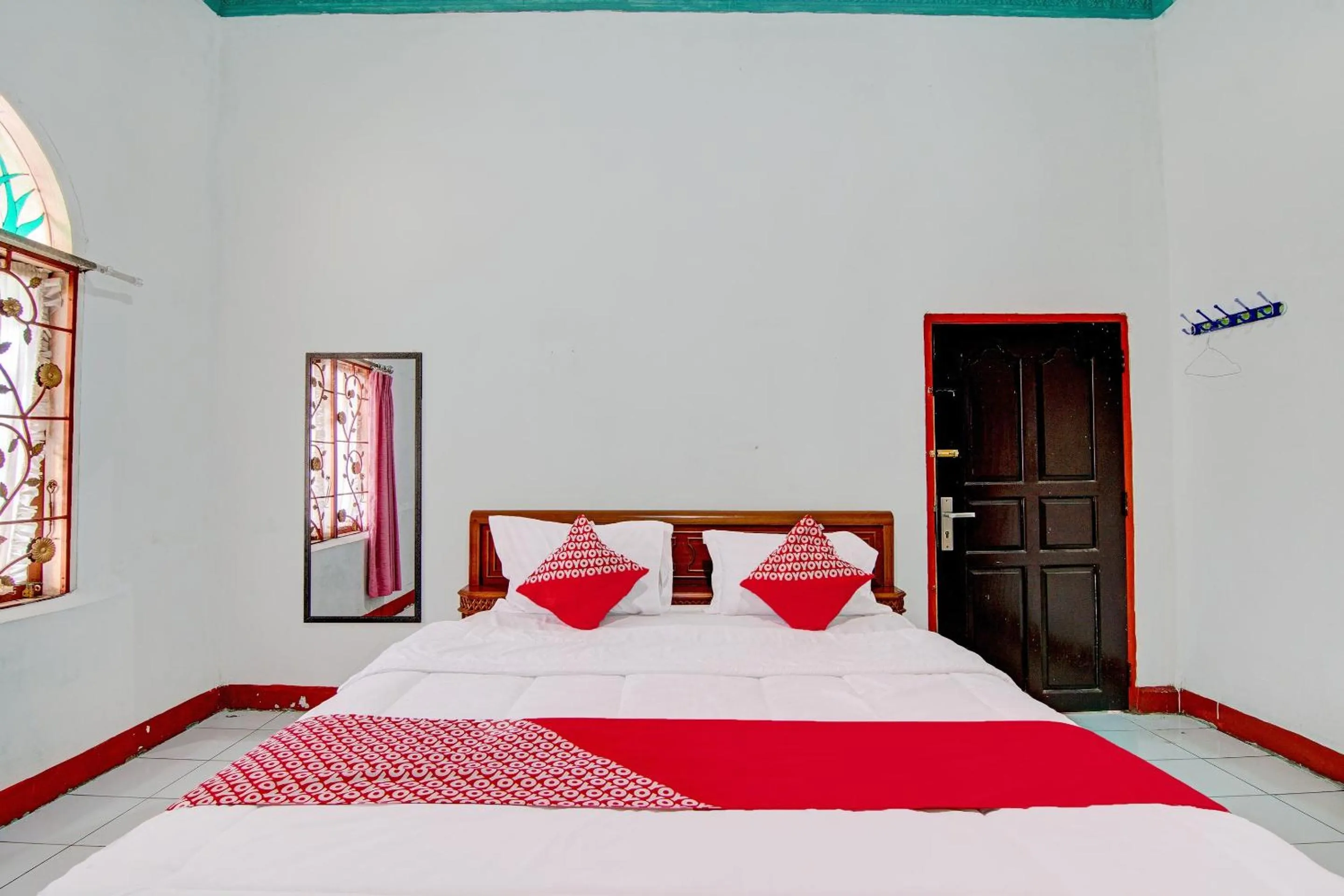 Bedroom, Bed in OYO 92497 Penginapan Pasir Indah SyariahNearMonument Park City Sand Pengaraian