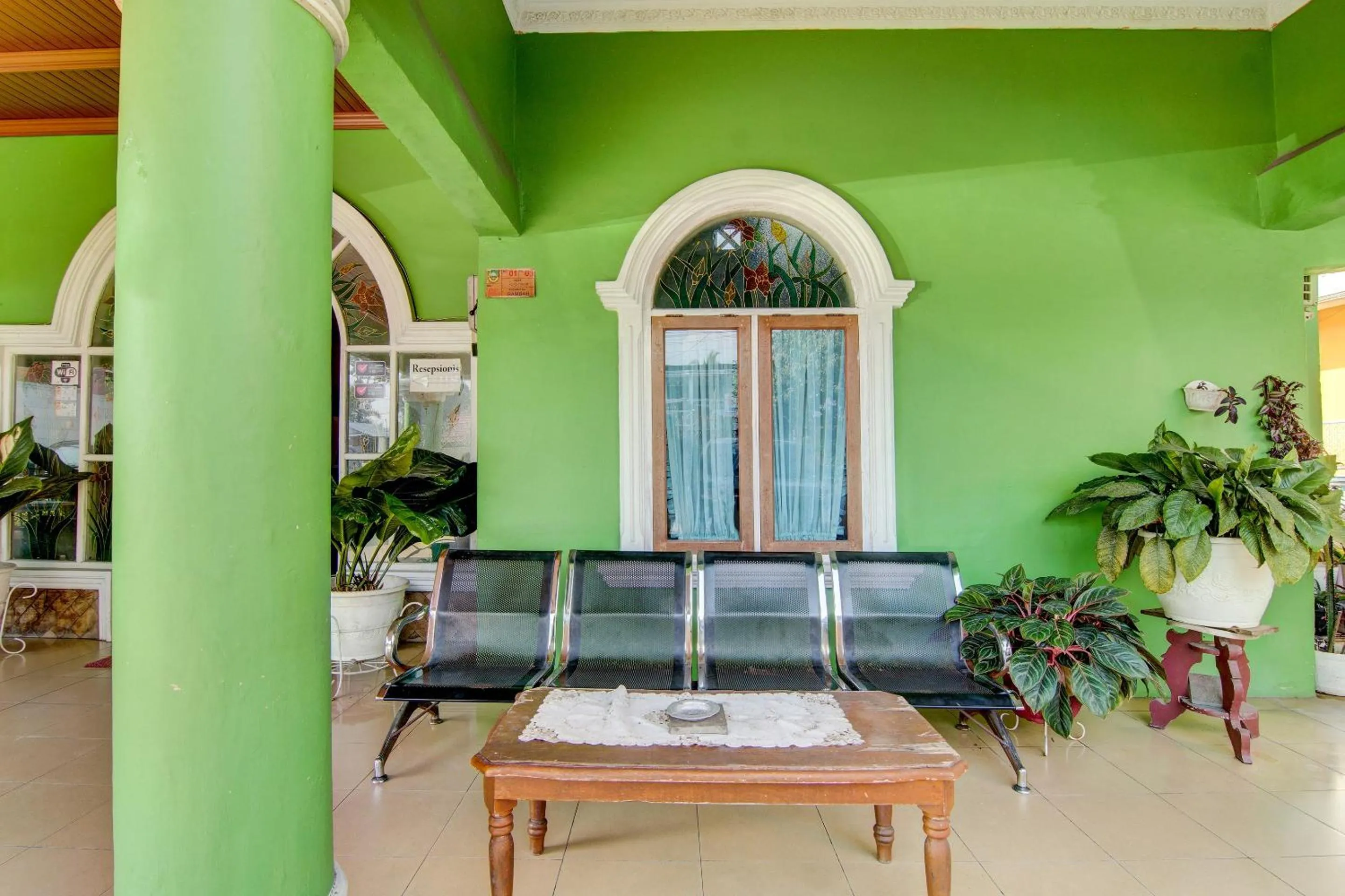 Lobby or reception in OYO 92497 Penginapan Pasir Indah SyariahNearMonument Park City Sand Pengaraian