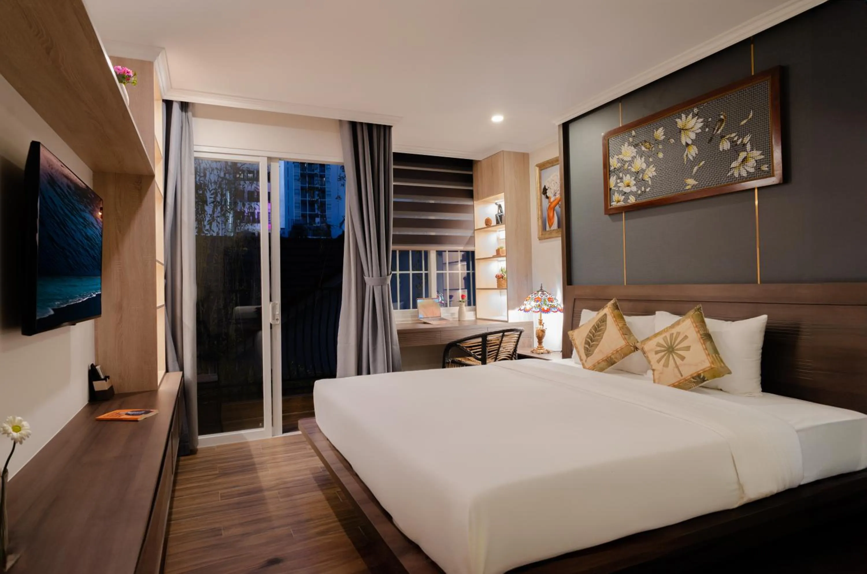 Bed in Aaron Boutique Hotel