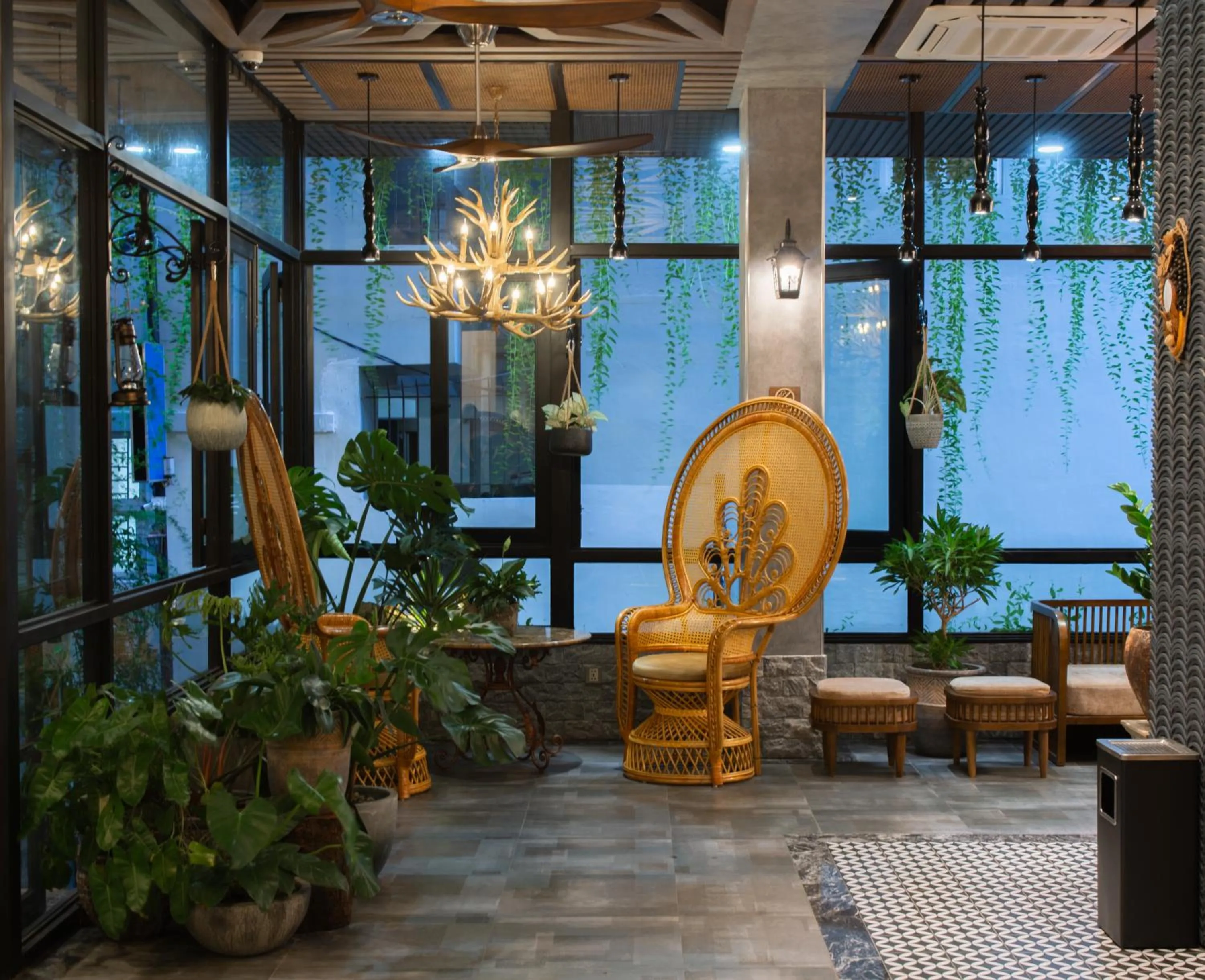 Seating area in Aaron Boutique Hotel