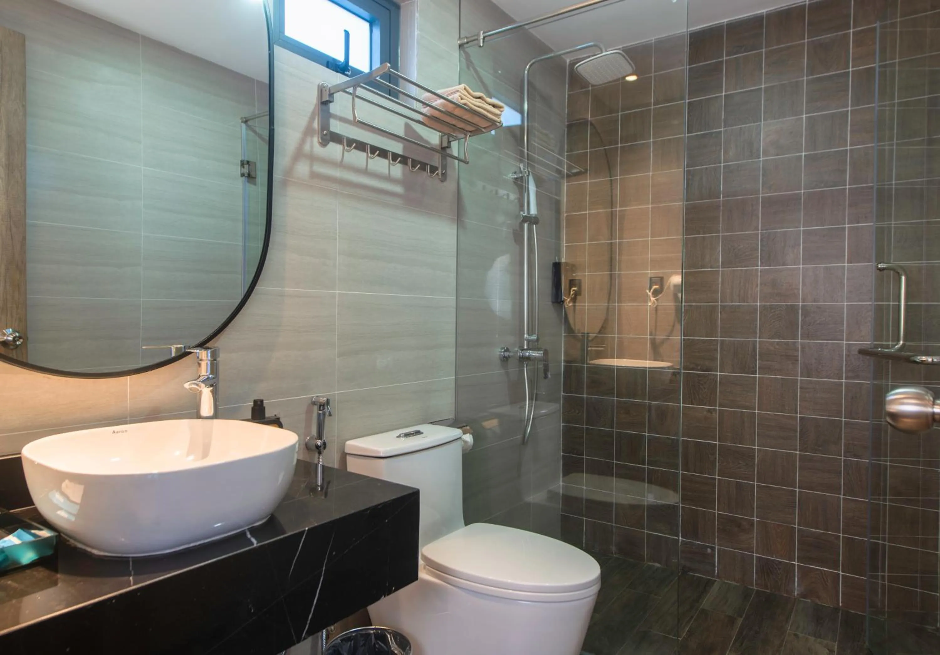 Shower in Aaron Boutique Hotel