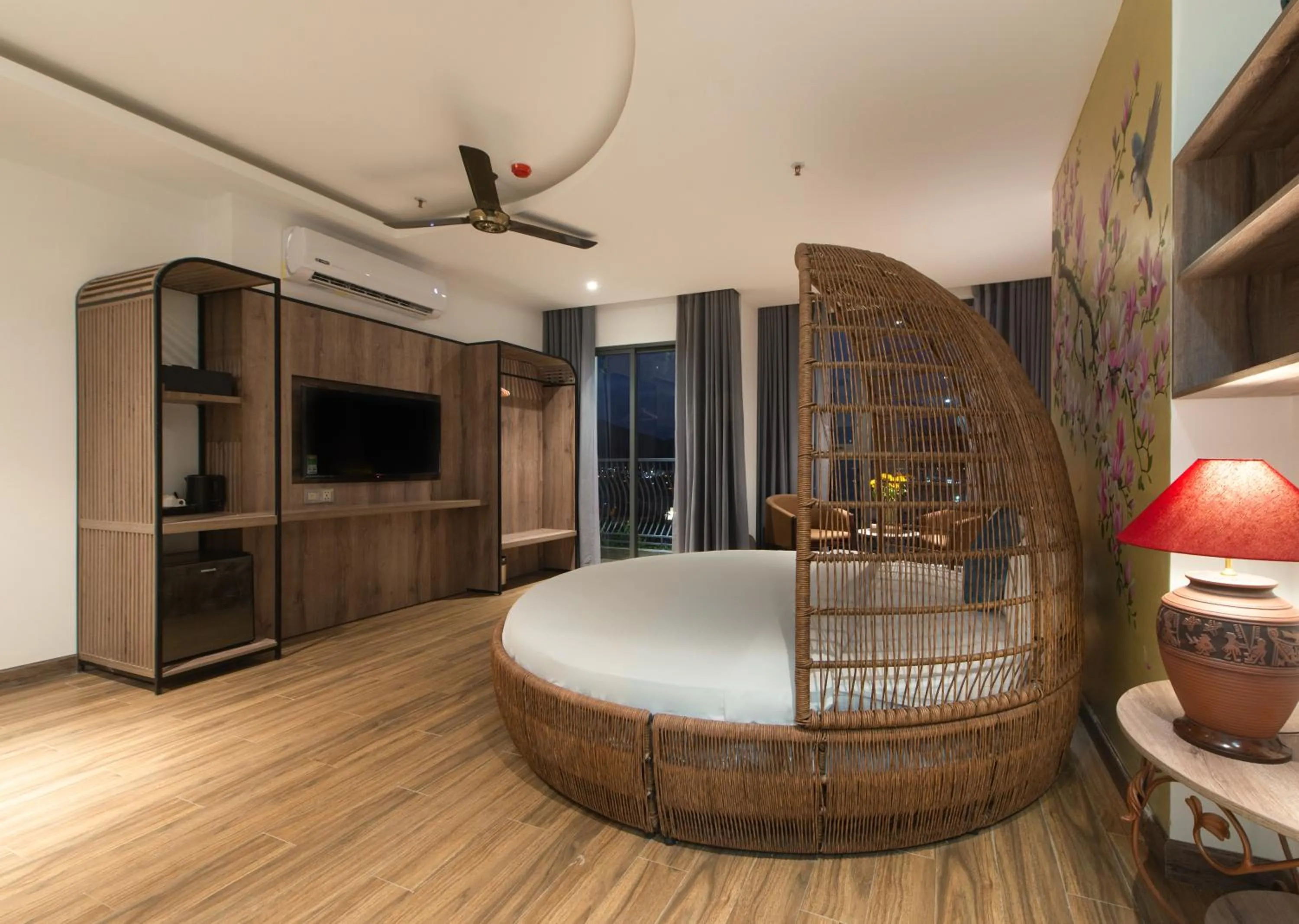 Communal lounge/ TV room, Bed in Aaron Boutique Hotel