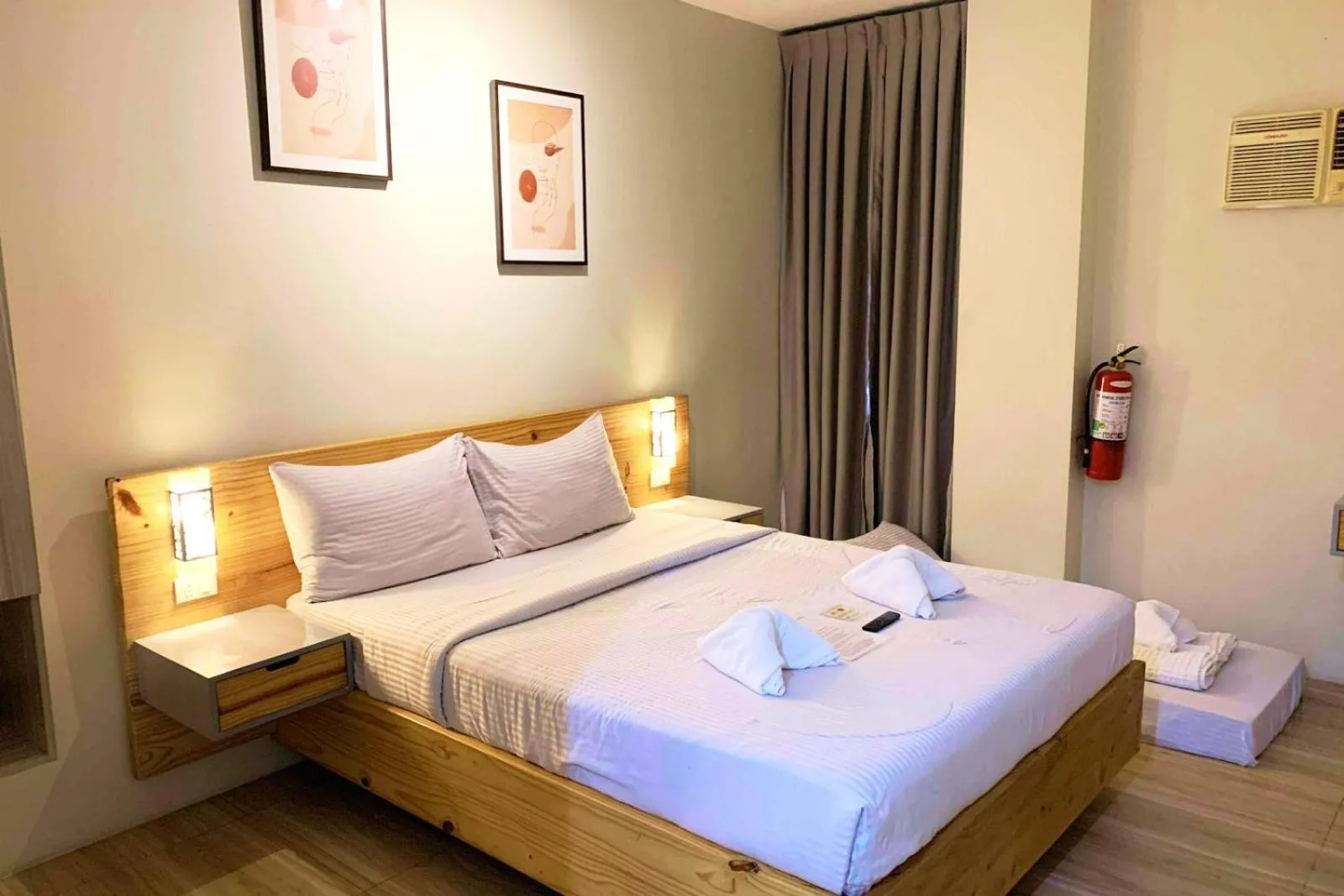 Bed in DLT Suites Cebu powered by Cocotel