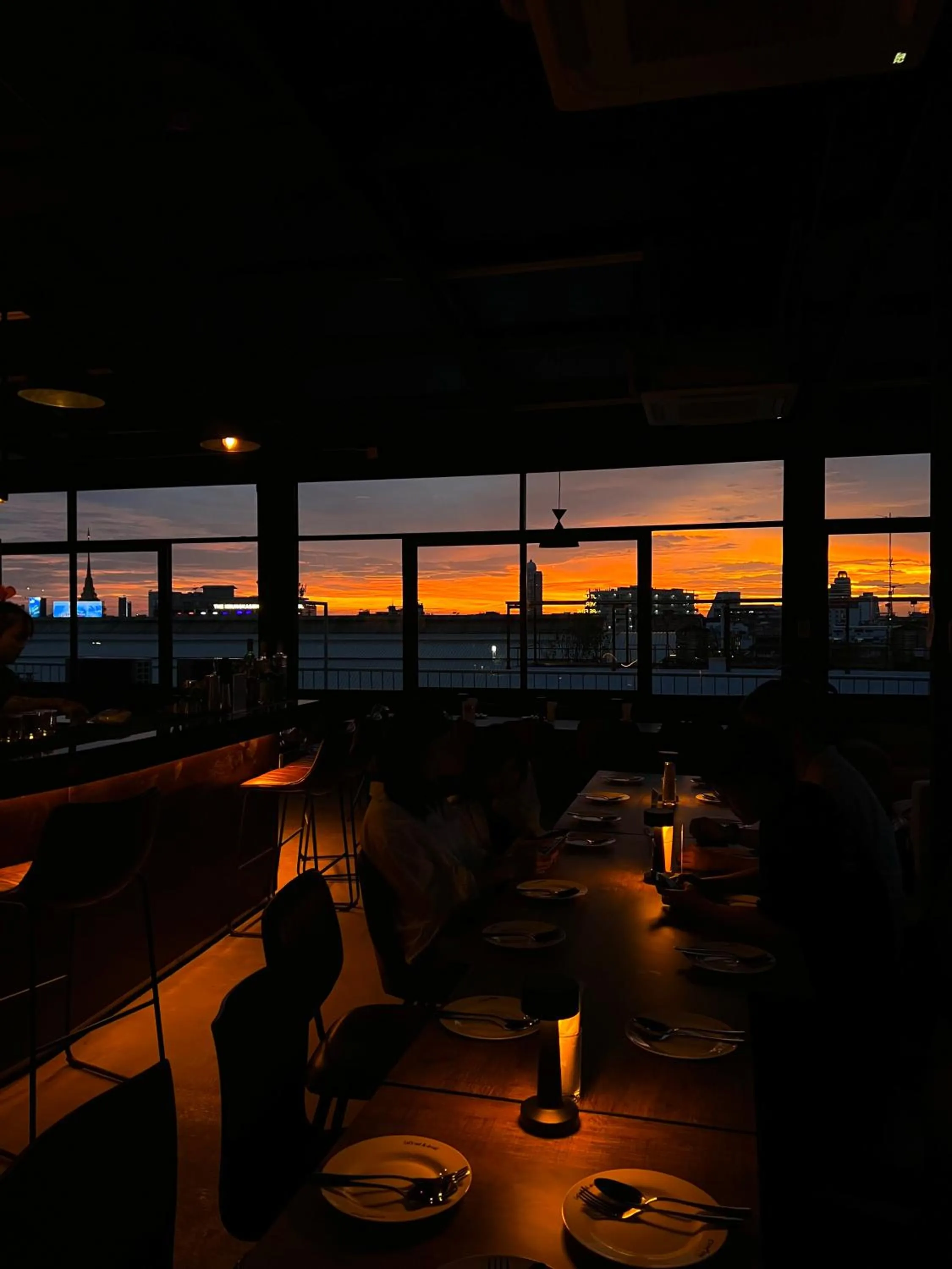 Restaurant/places to eat in C'HOUSE Bangkok