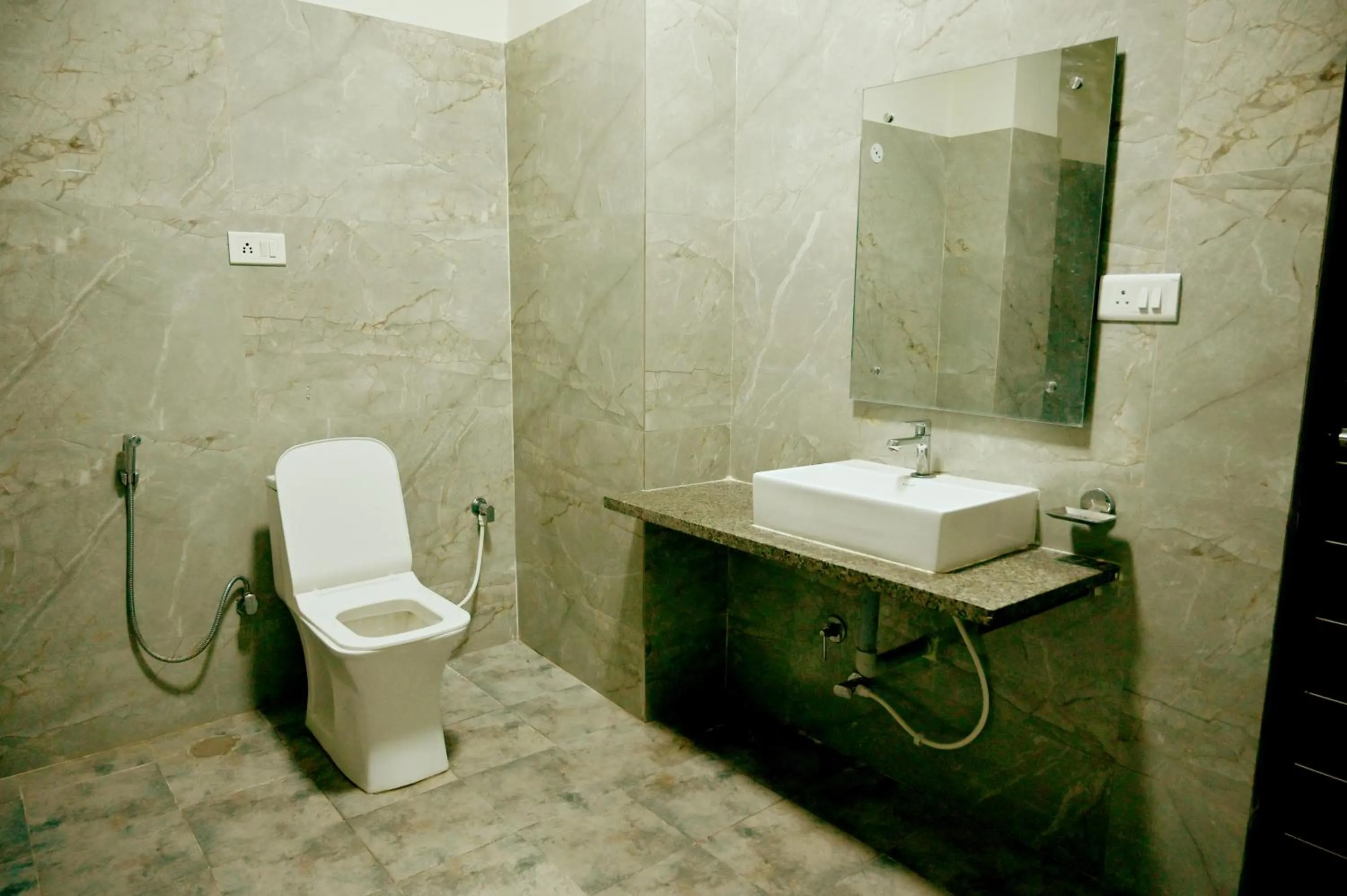 Hotel Vrindavan Palace